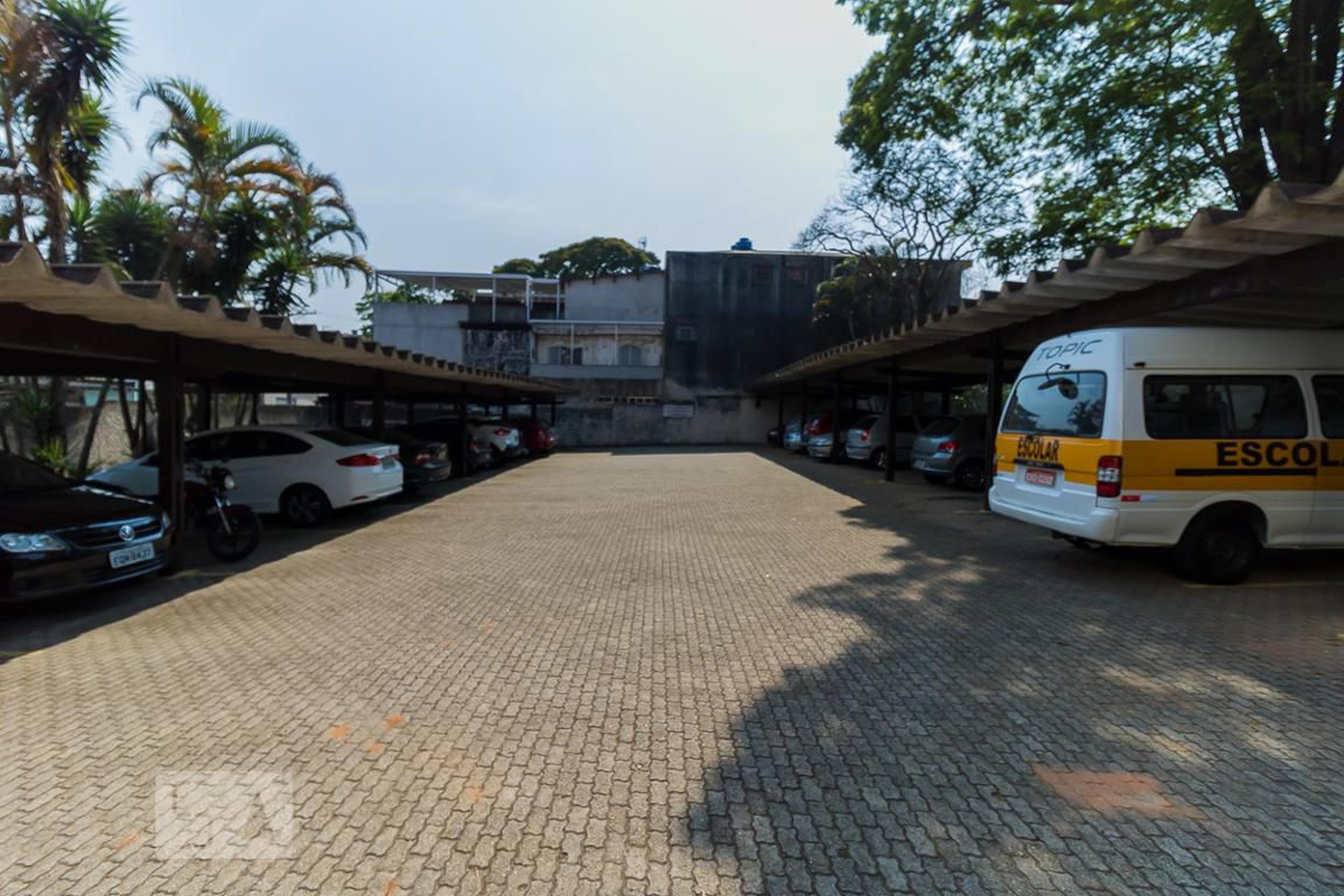Área comum - Estacionamento - Mansao Da Penha