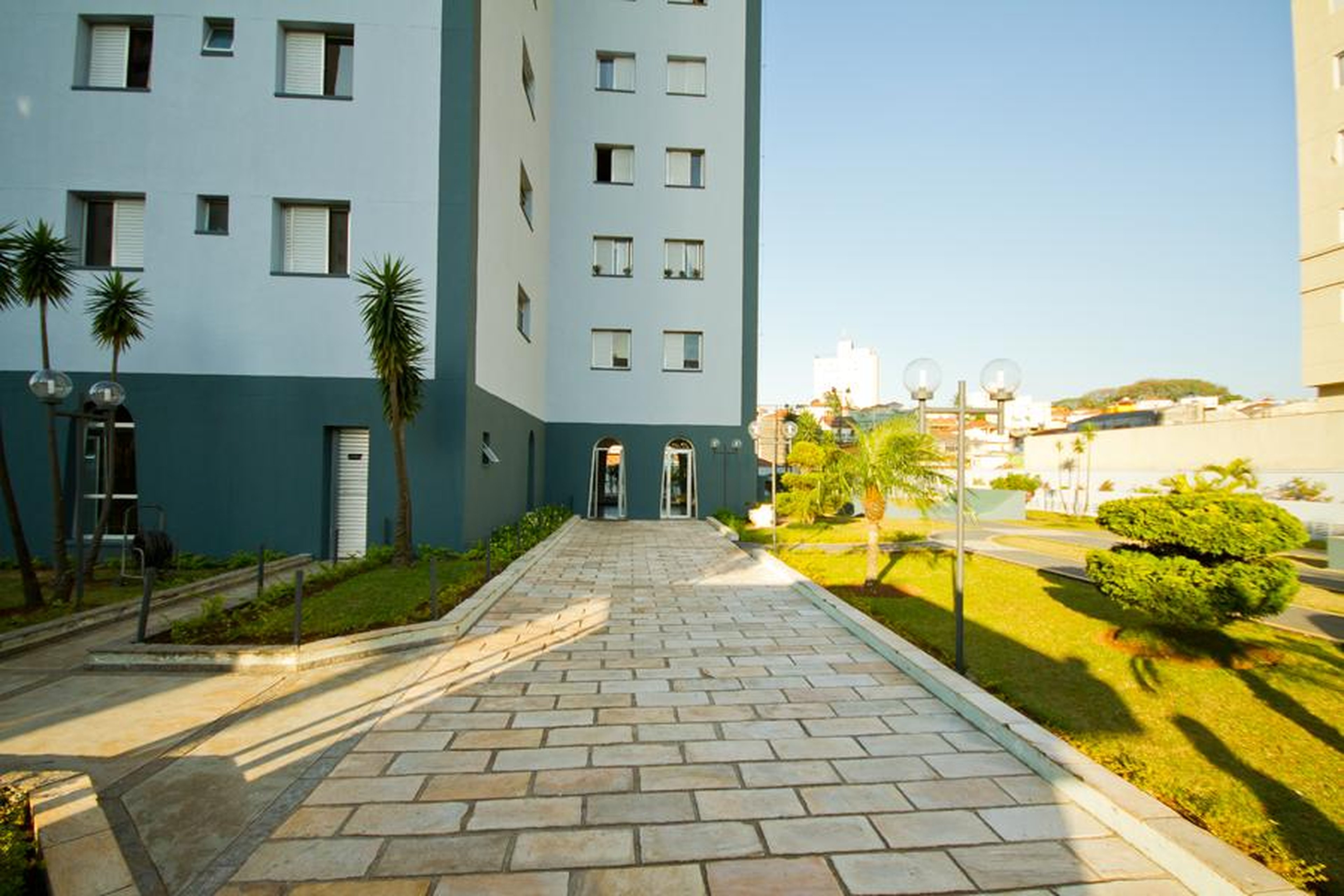 Entrada do Prédio - Edifício Castellon