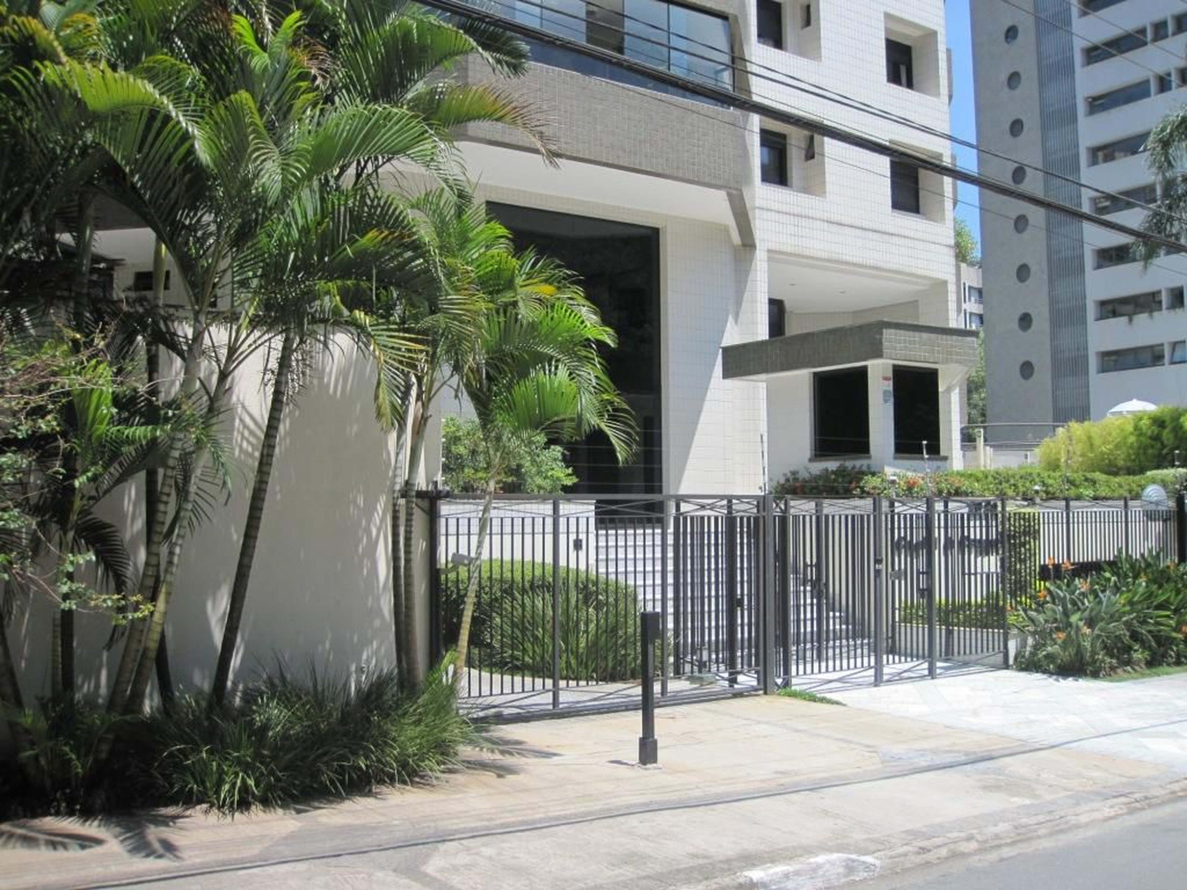 entrada - Edifício Castel Di Reggio