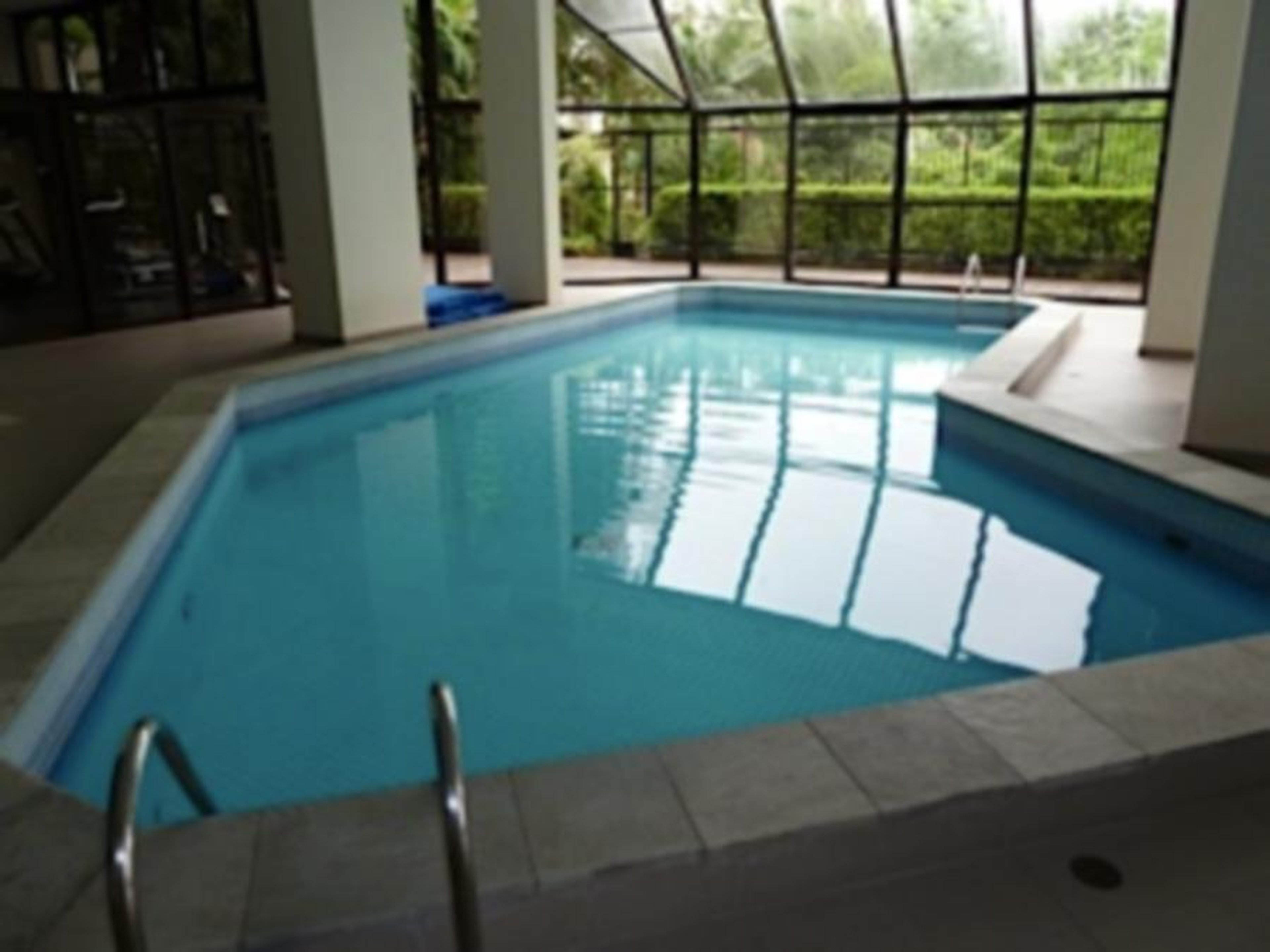 piscina coberta - Navona