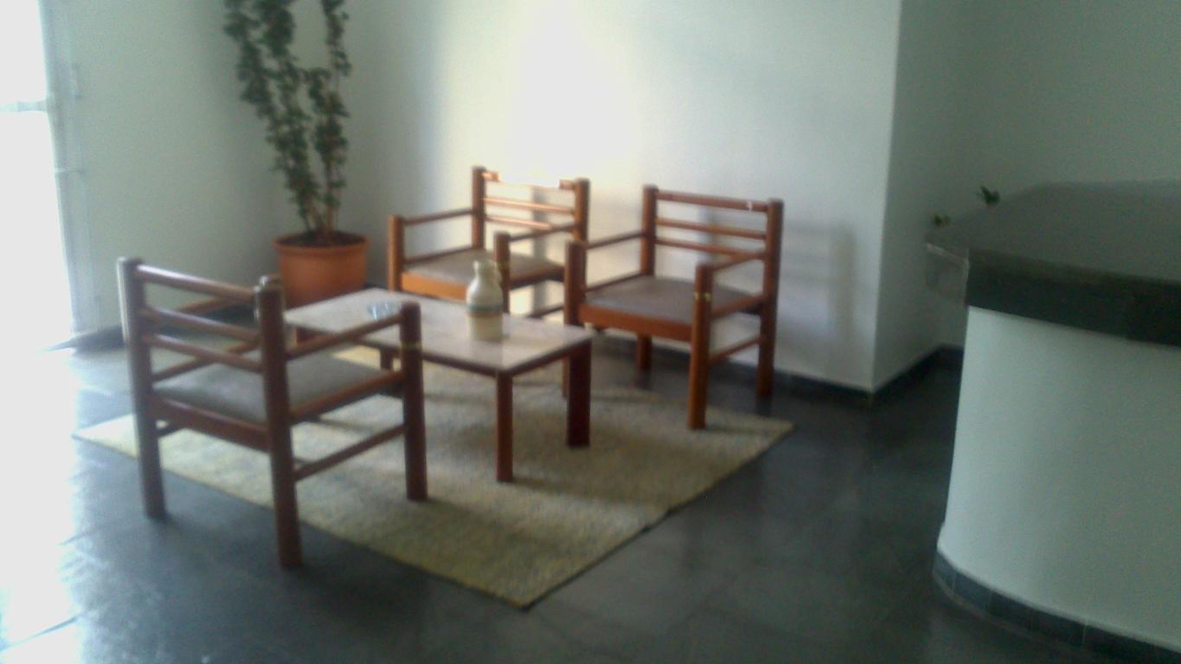 hall de entrada Condomínio em Rua Pintassilva, 119