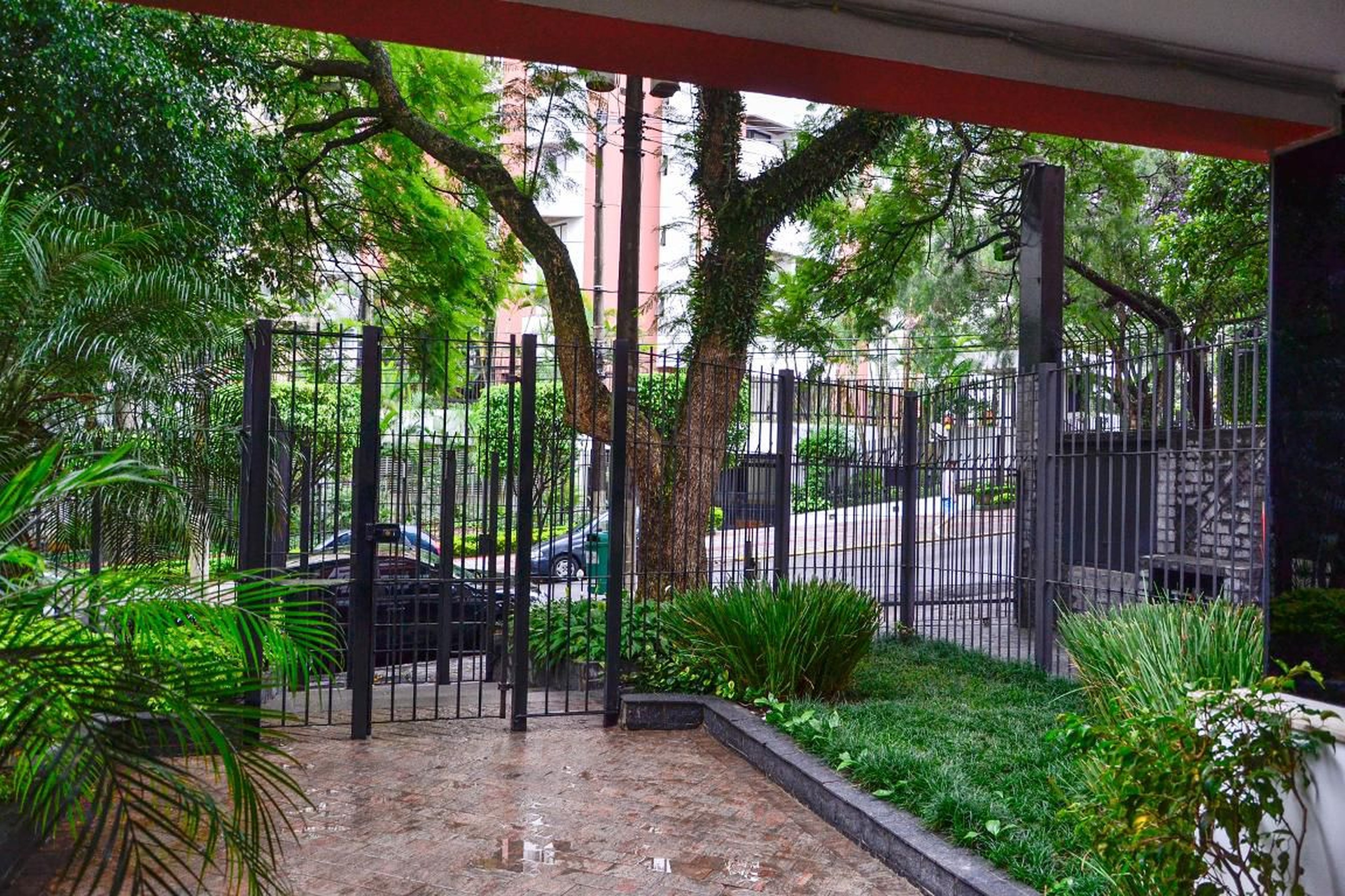 Entrada do prédio - Amélia