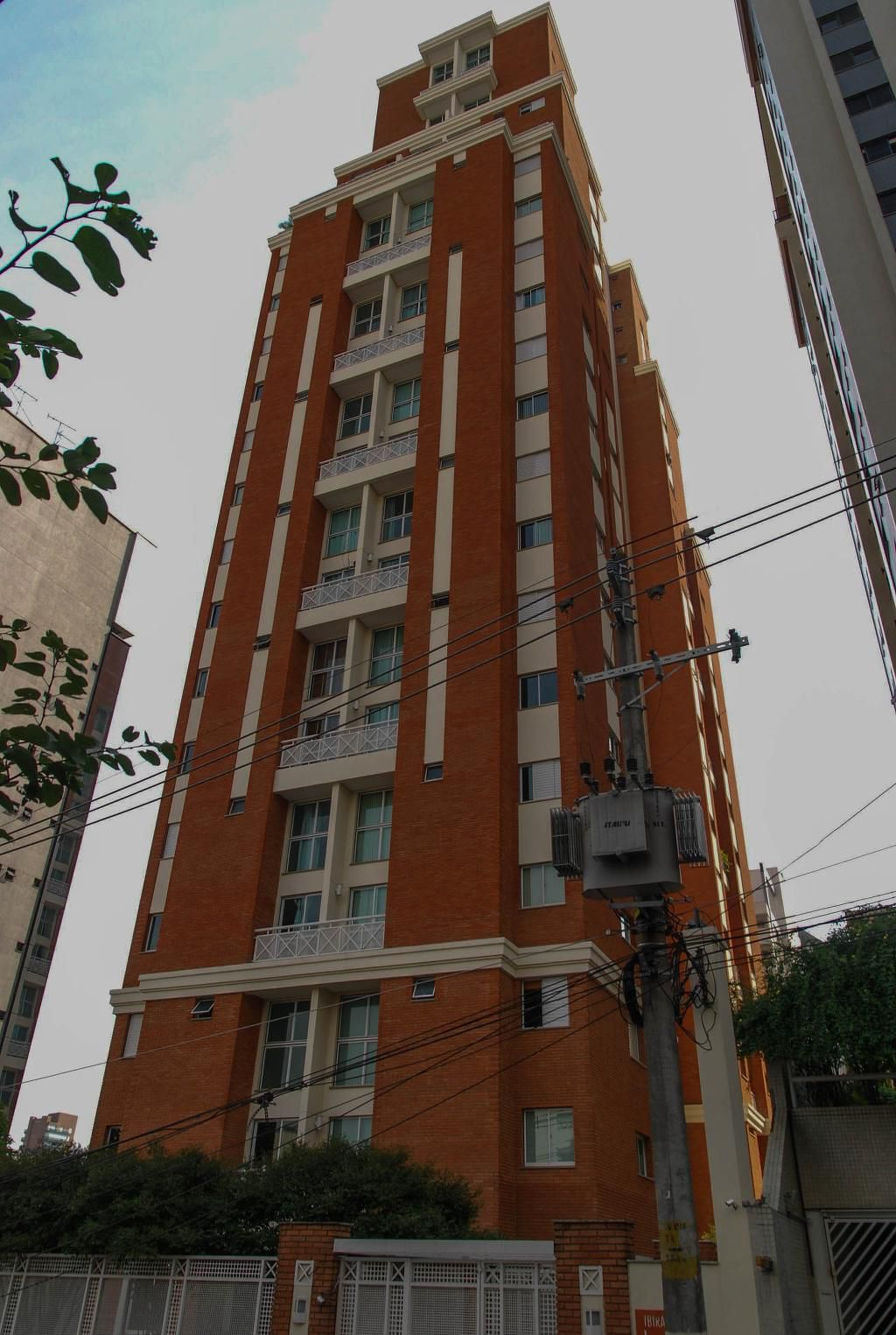 Fachada do predio Condomínio Ibirapuera Loft