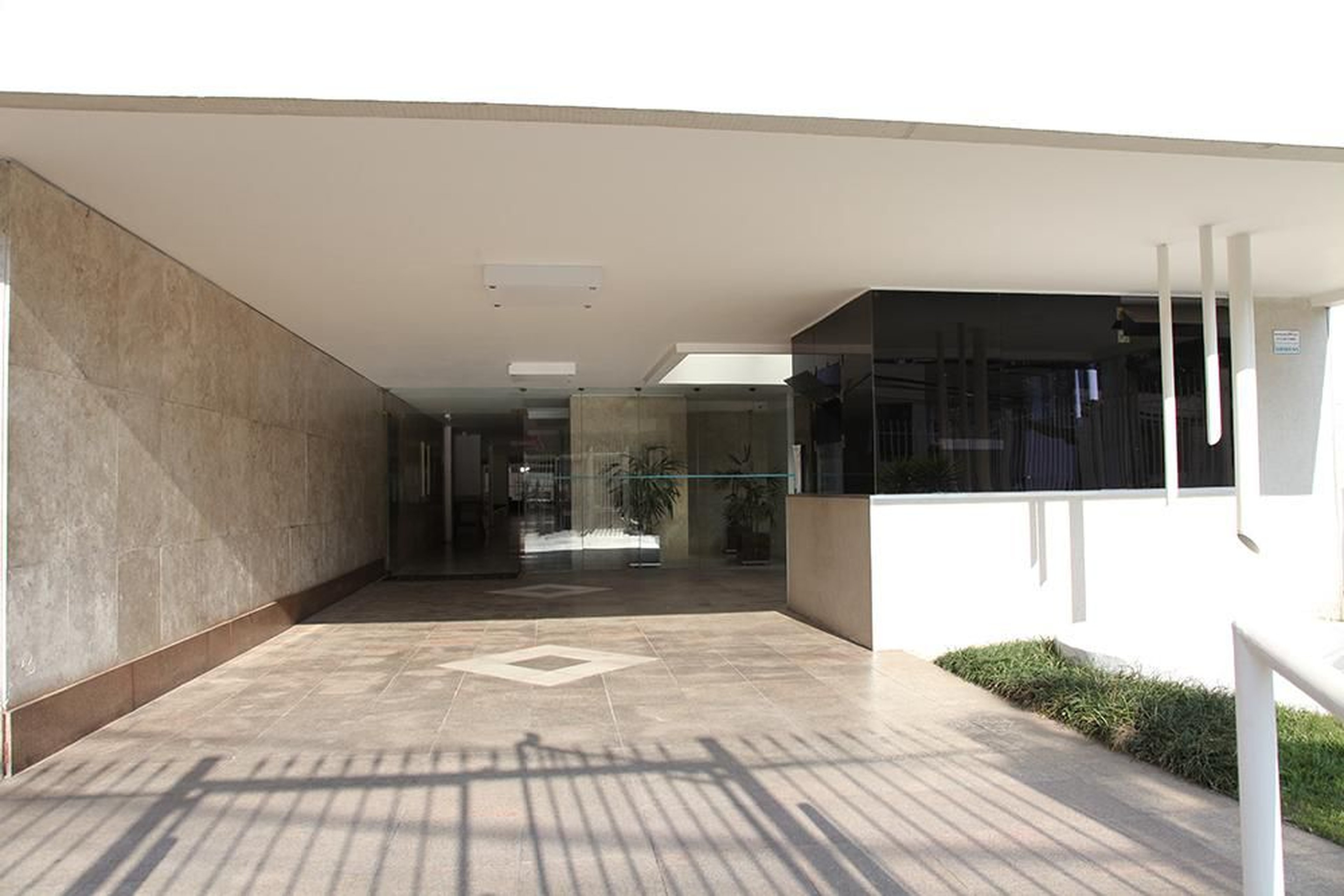 Entrada do prédio - Edifício Guaraí