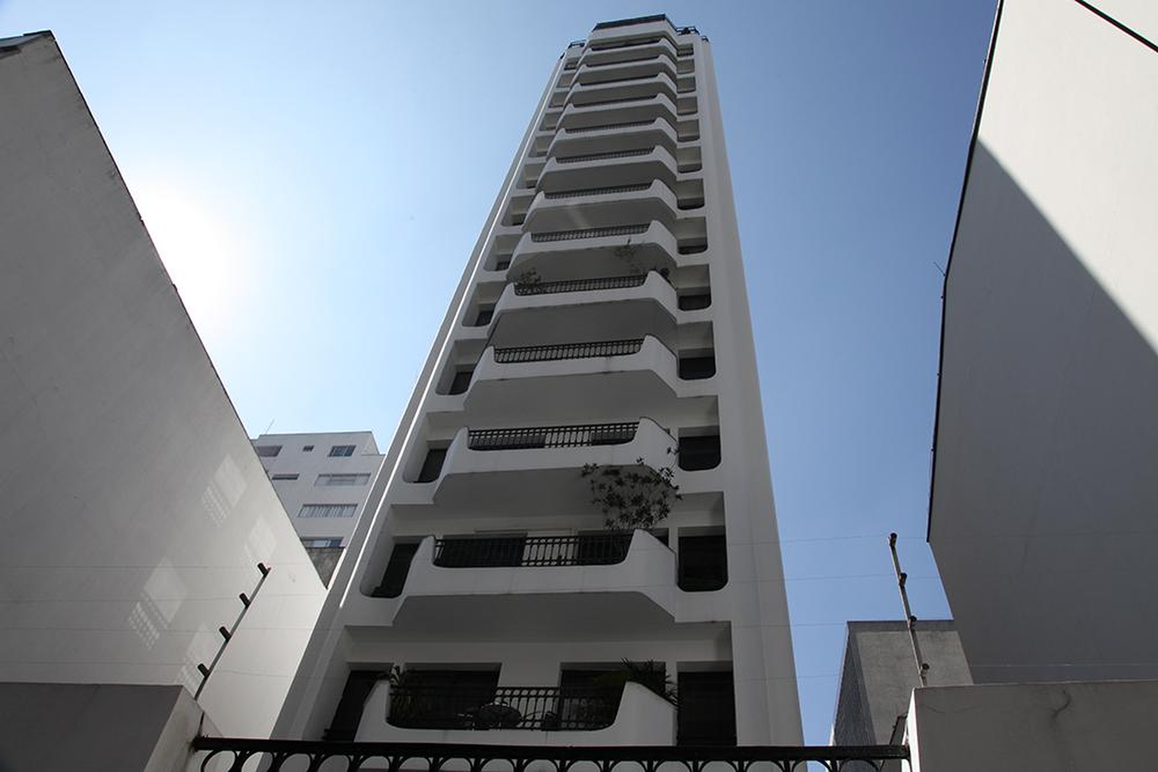 Fachada Condomínio em Alameda Campinas, 362