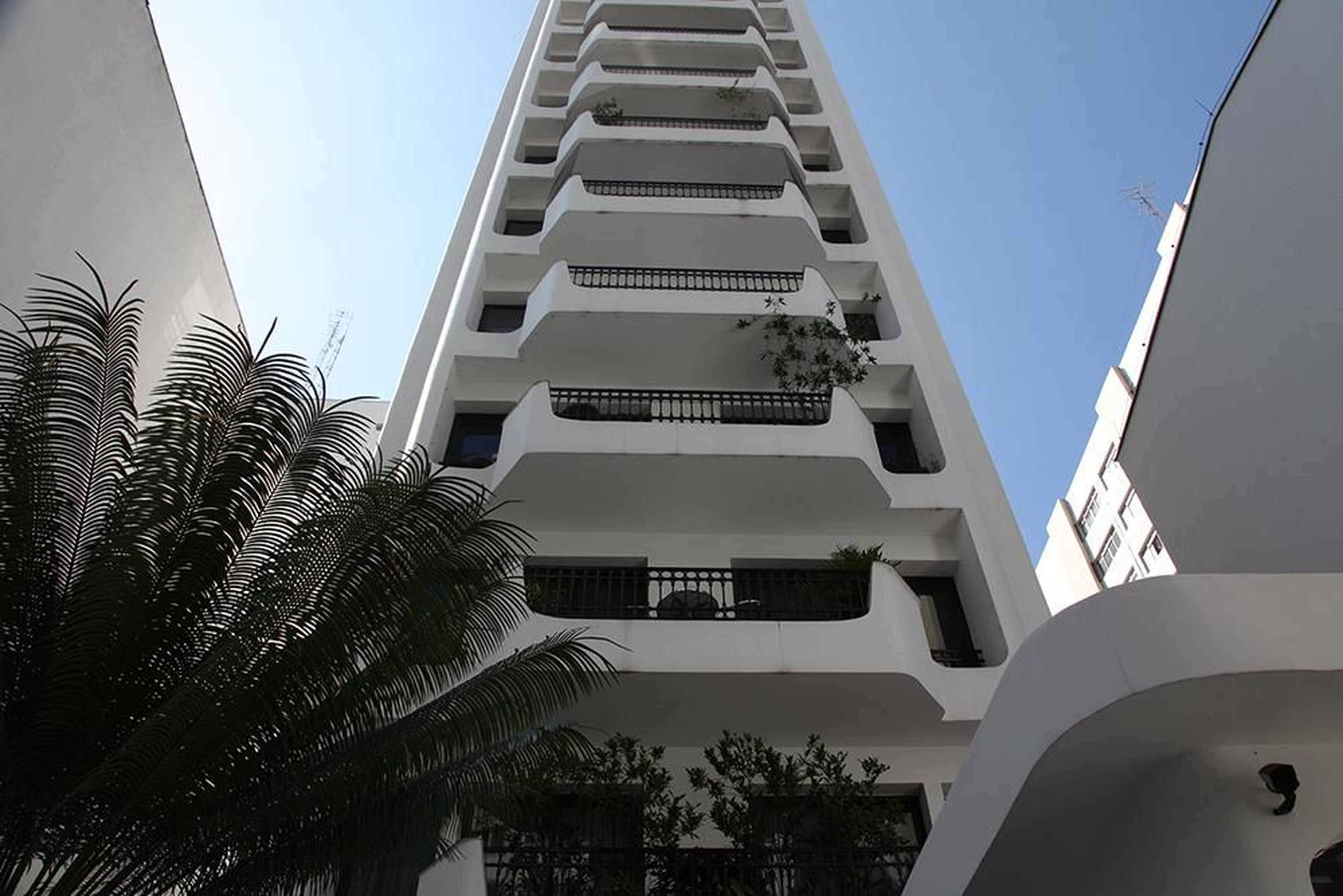 Fachada Condomínio em Alameda Campinas, 362