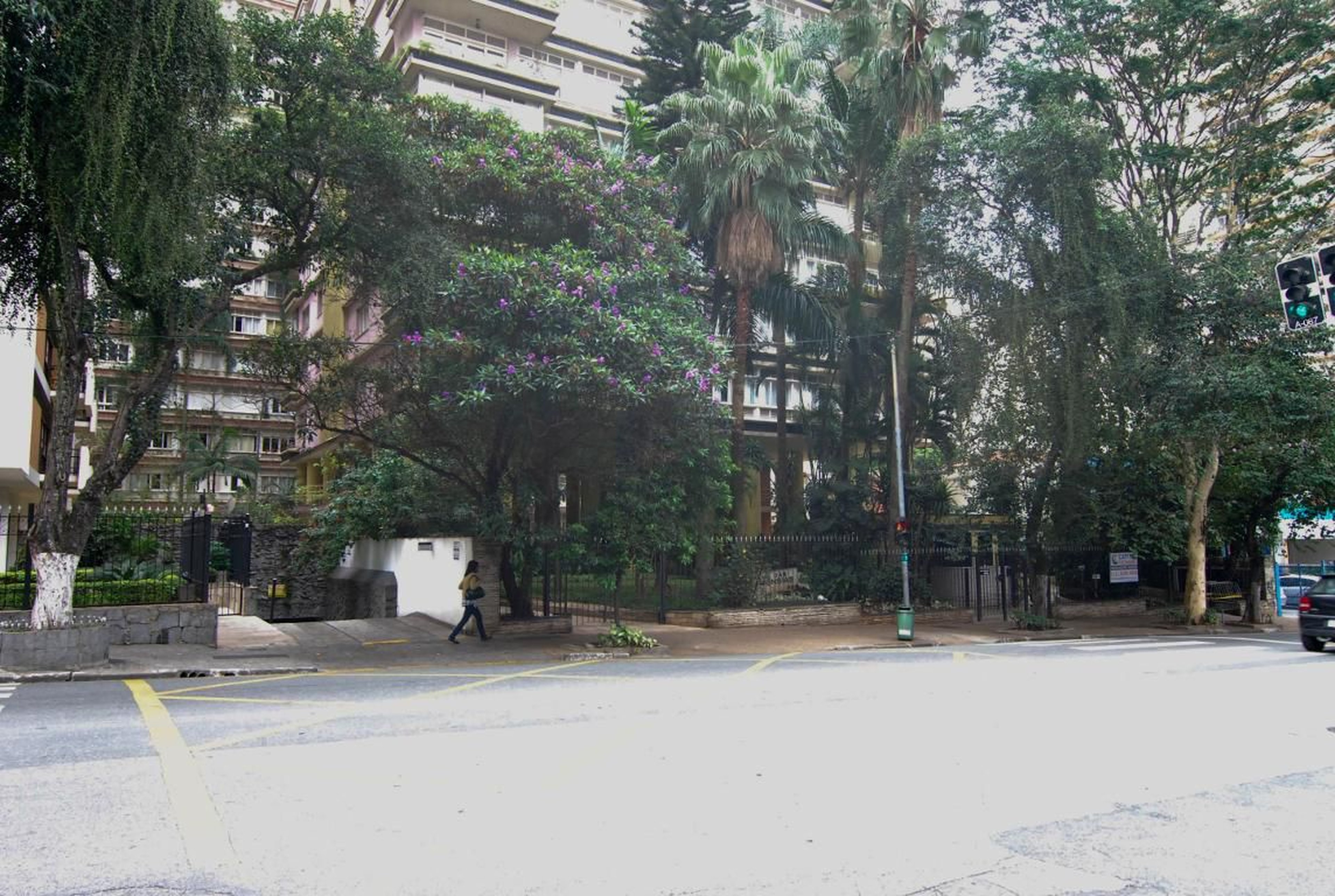 Fachada do condominio Condomínio Parque das Hortensias