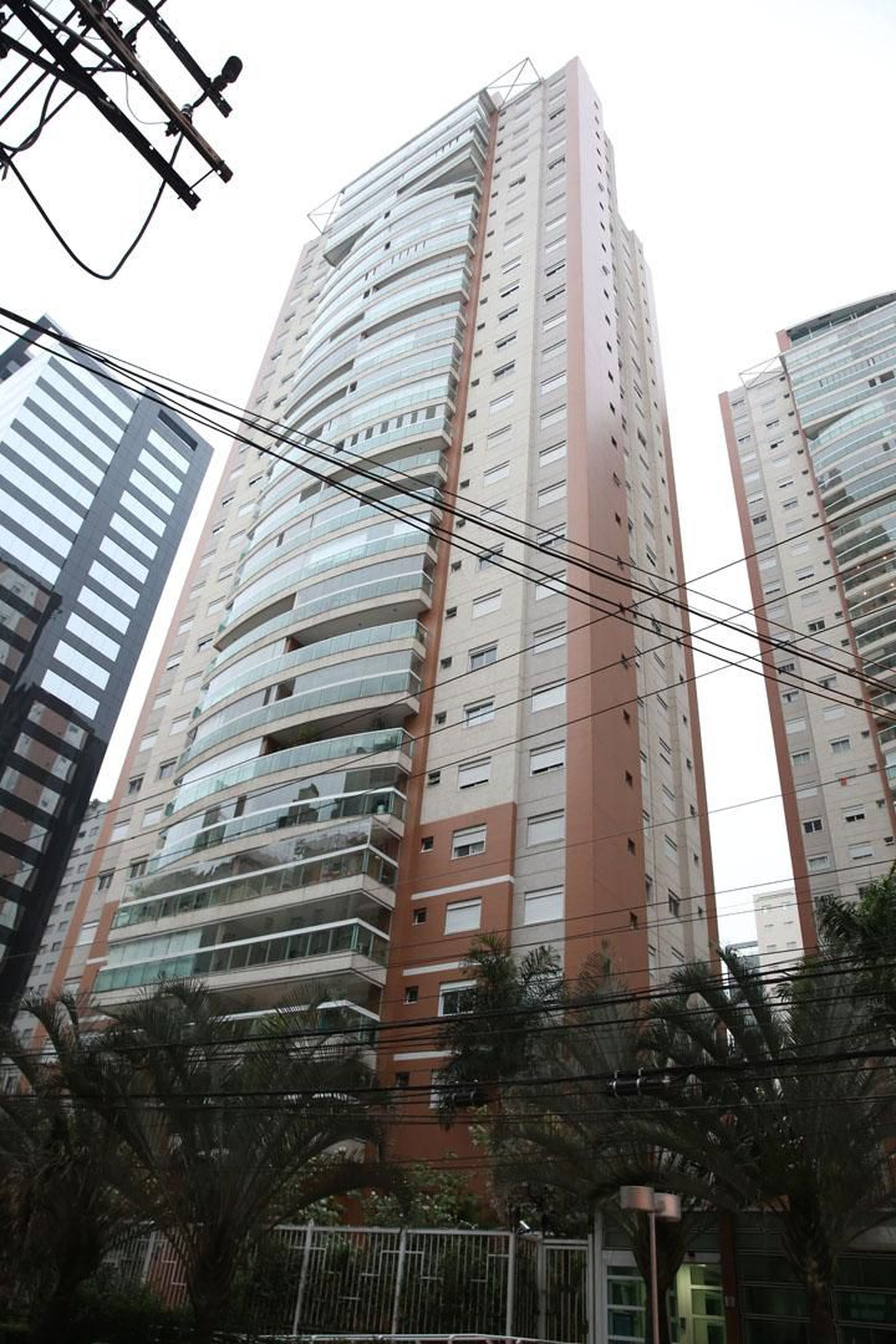 prédio Condomínio Camp Life