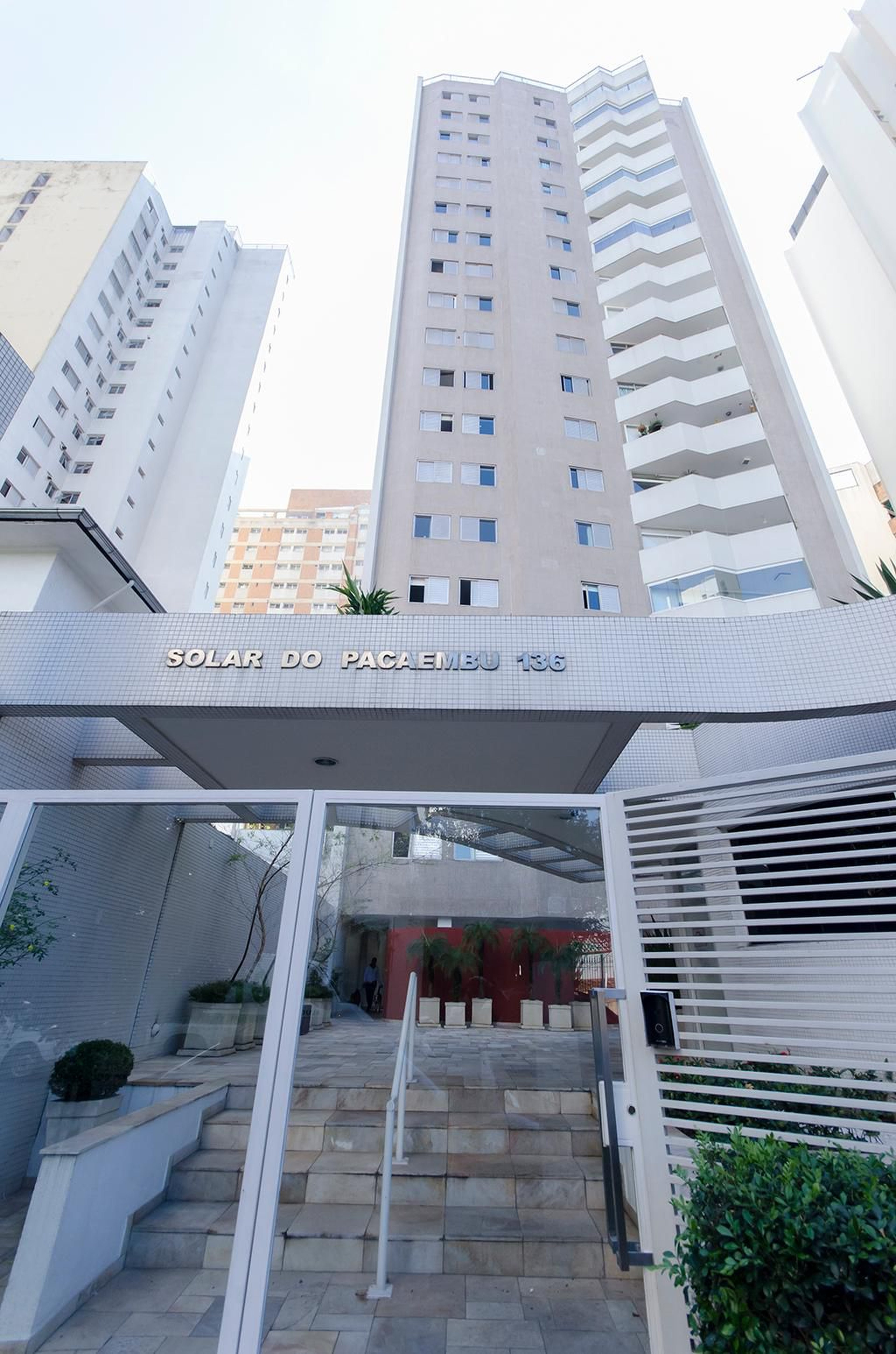 fachada Condomínio em Rua João Ramalho, 1360