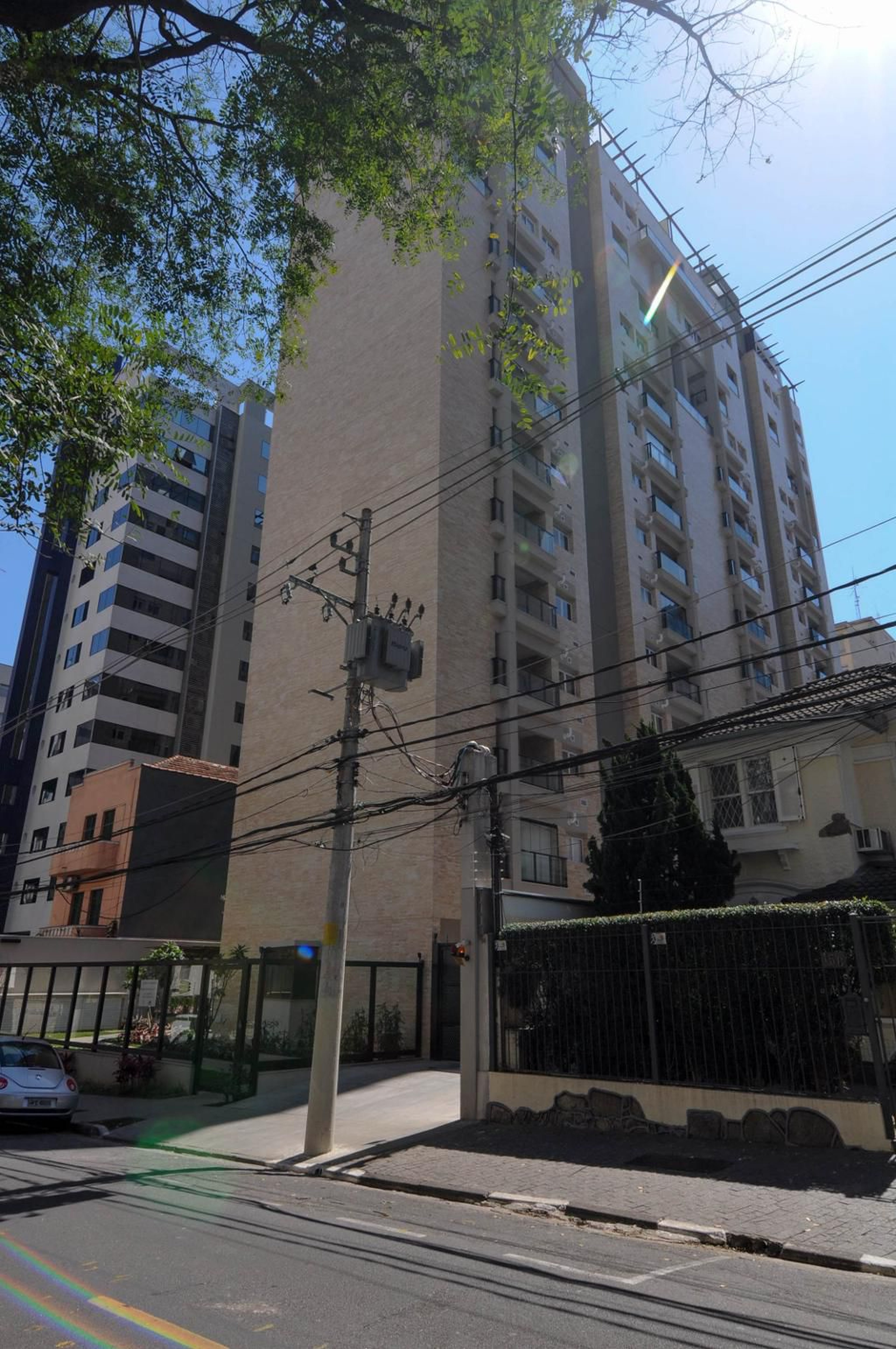 Fachada do predio Condomínio Option