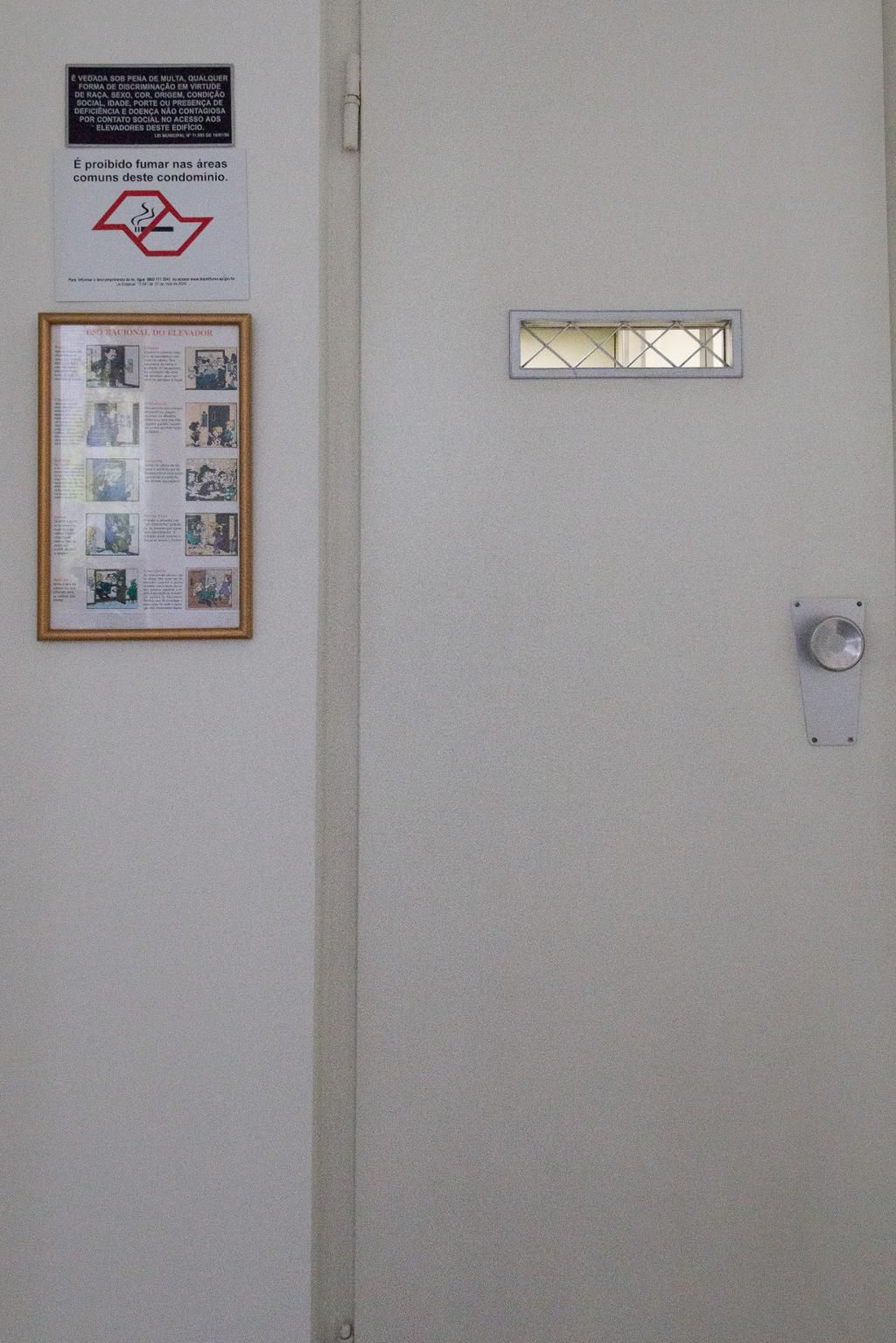 Elevador - Edifício Pedra Rosa