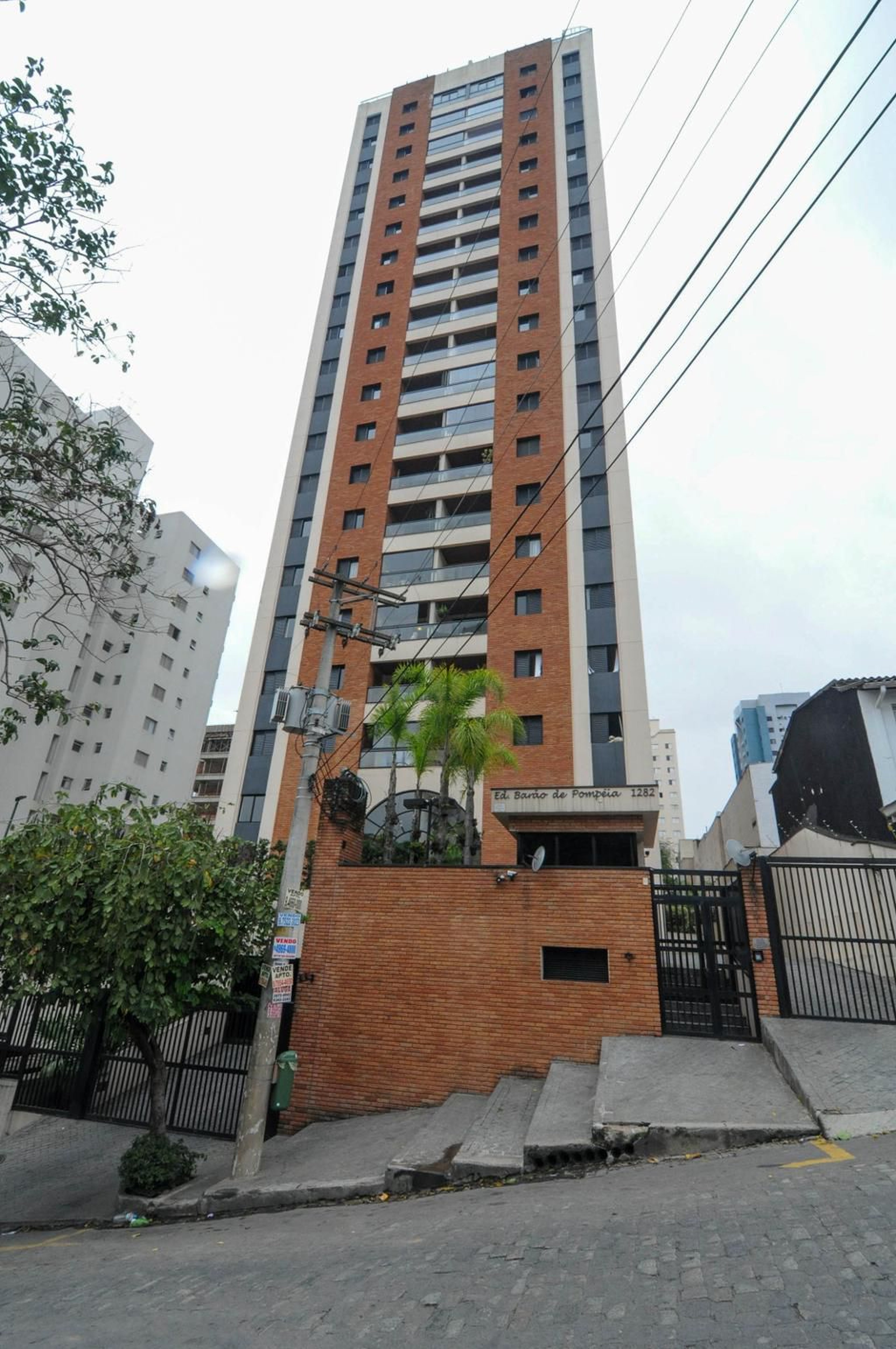 Fachada do predio Condomínio Barão da Pompéia