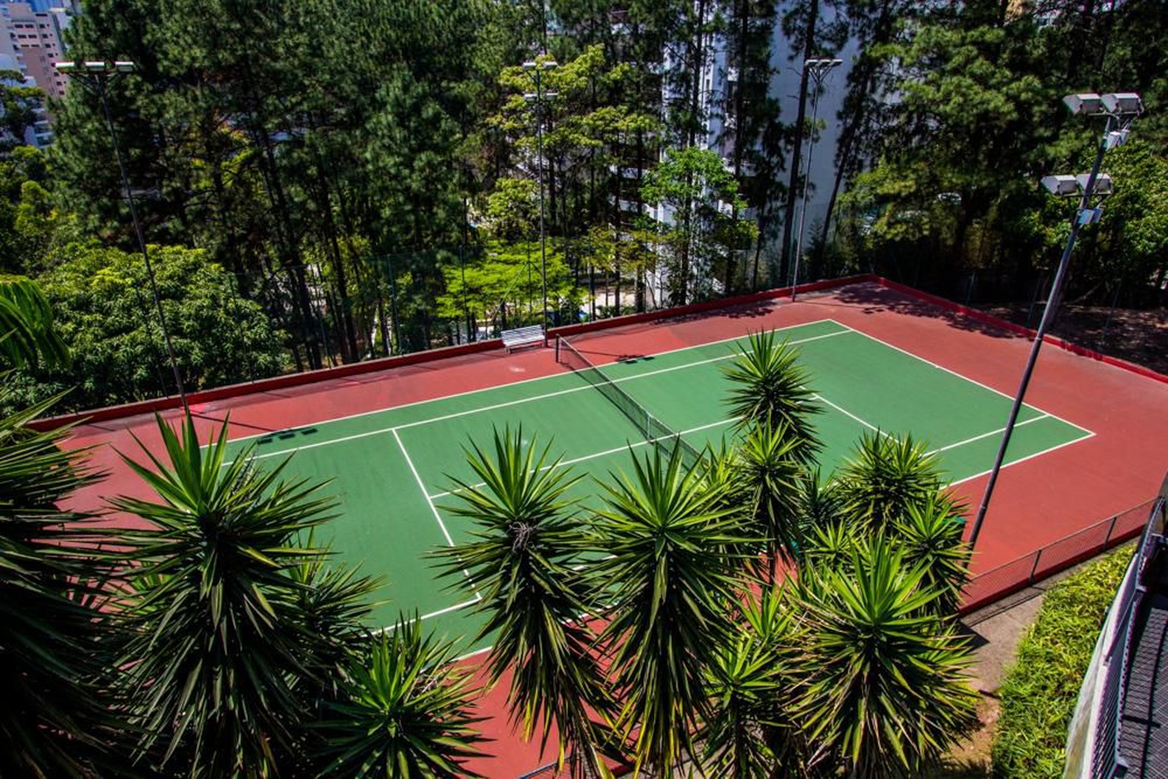 Quadra de tênis - Esplanada Real