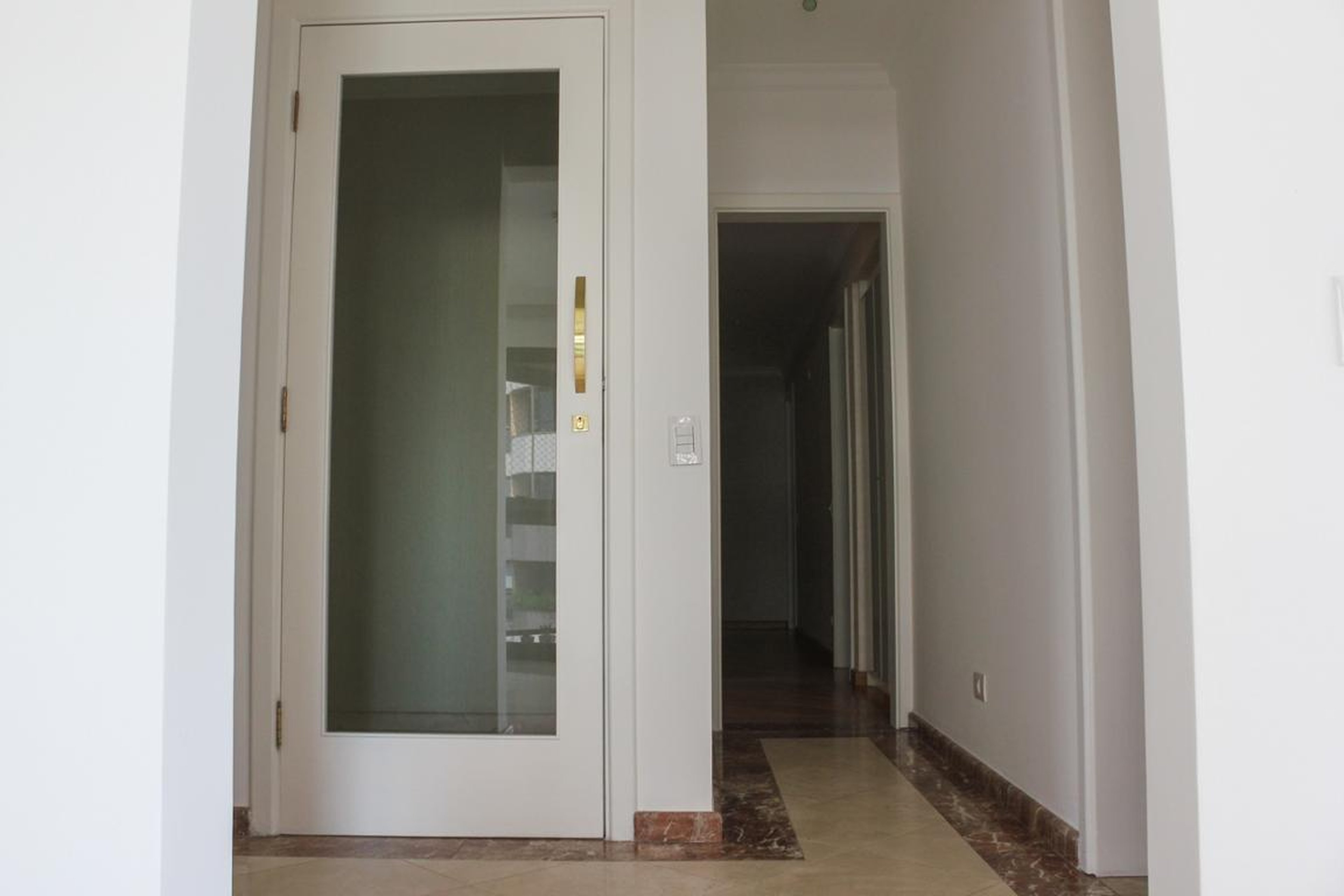 Hall de entrada - Saint Laurent de La Cobrerisse