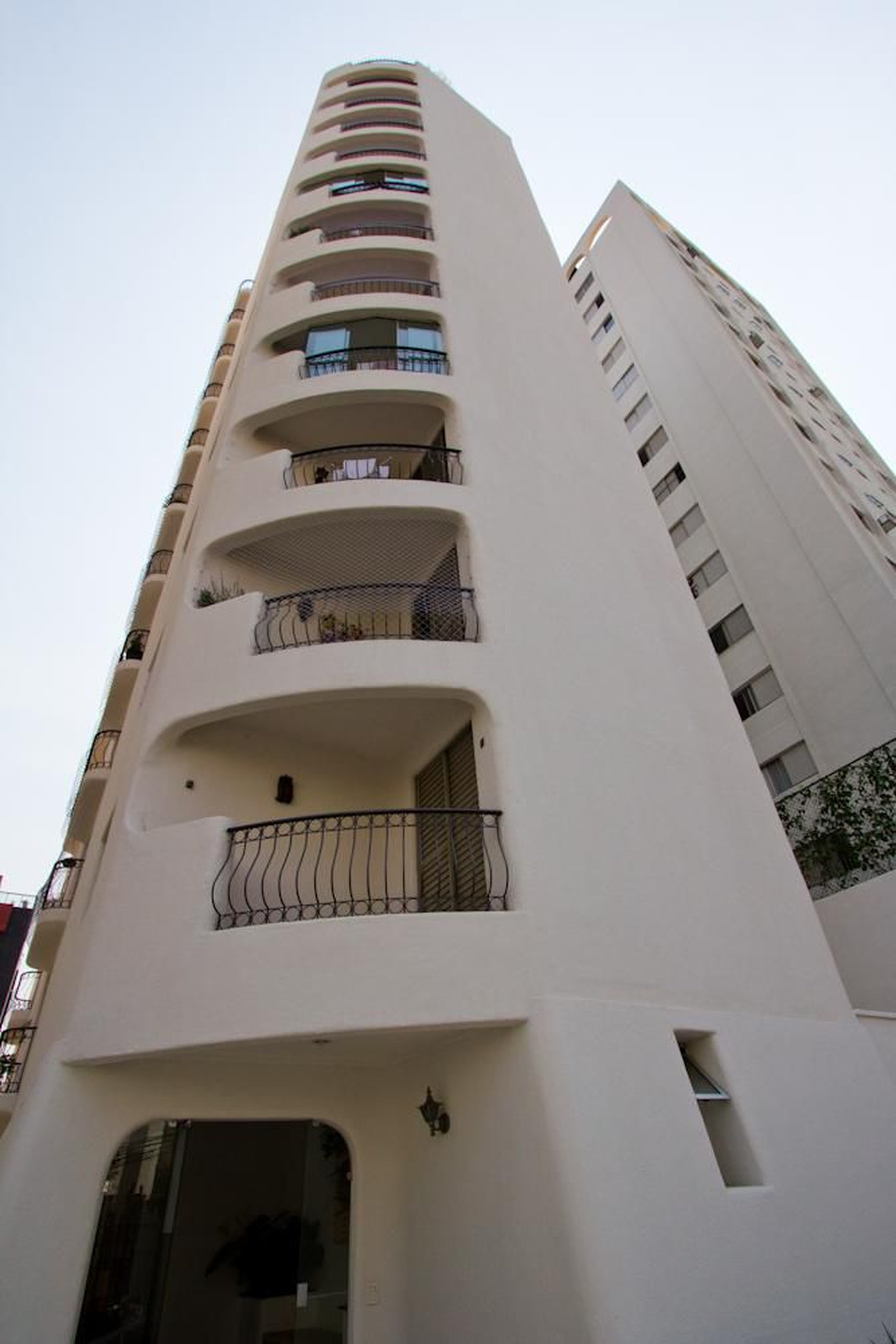 Edifício Condomínio La Tourelle