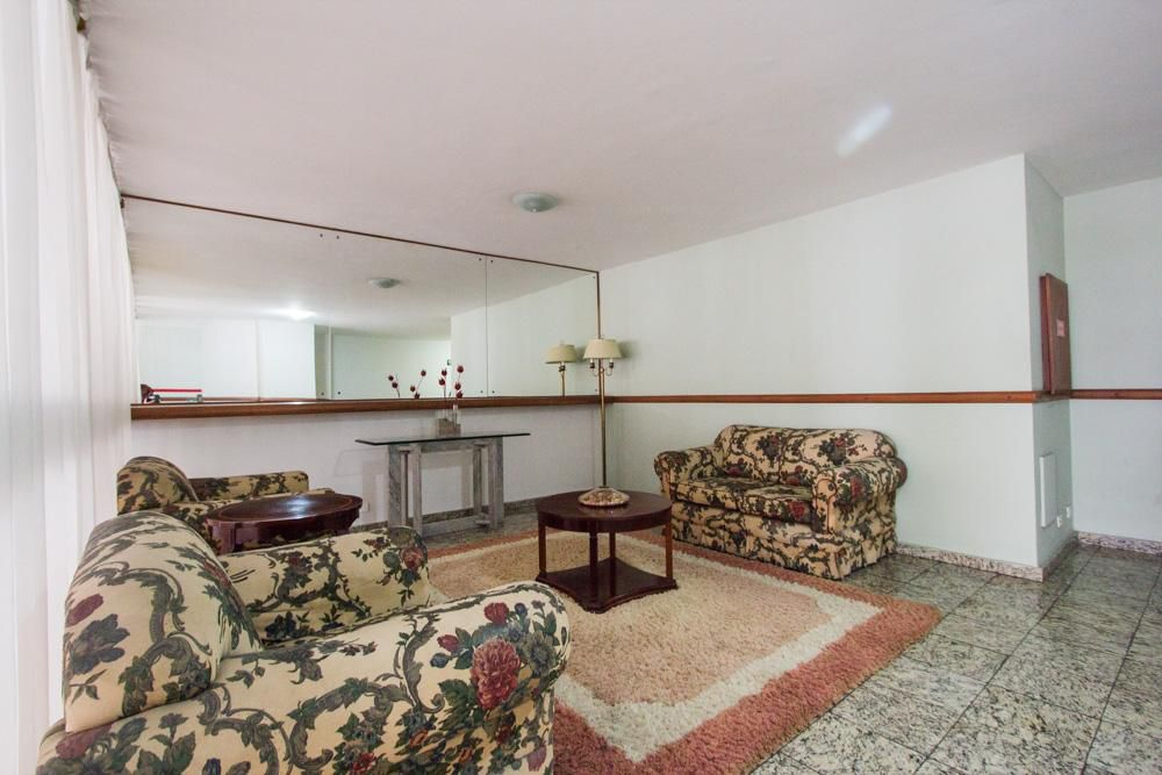 Hall do Prédio - Edifício Mônica