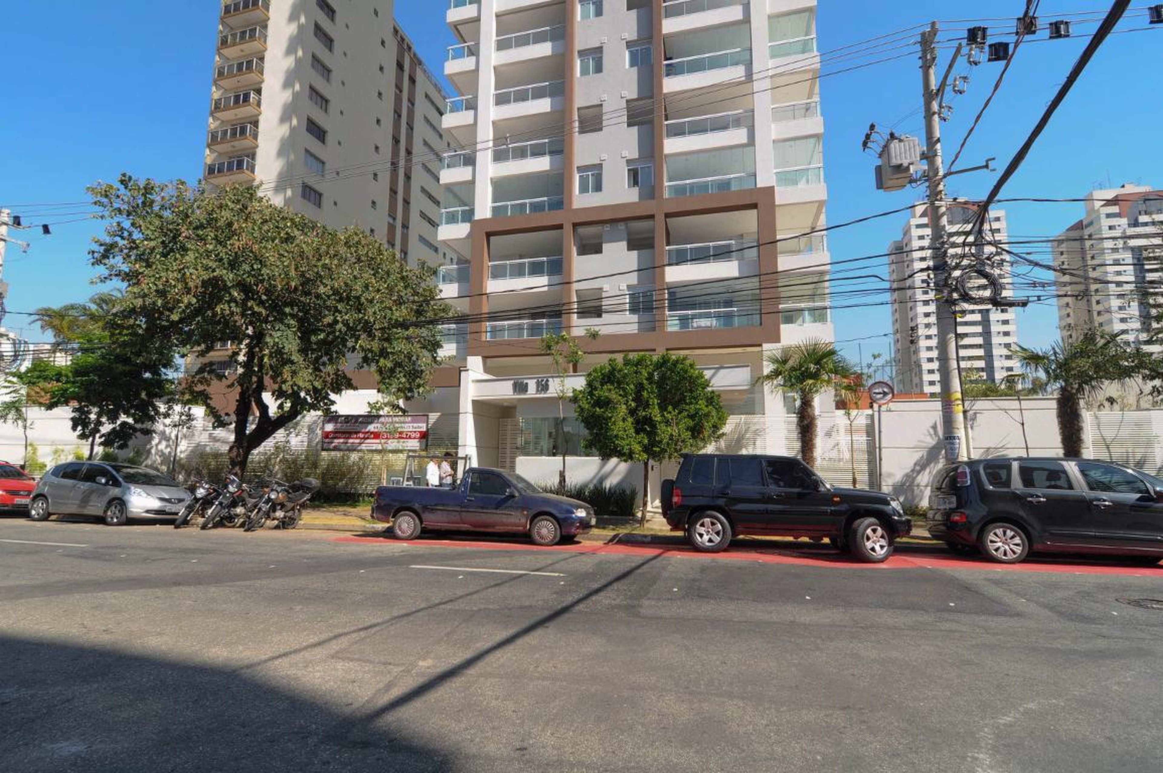 Fachada do predio Condomínio em Rua França Pinto, 146