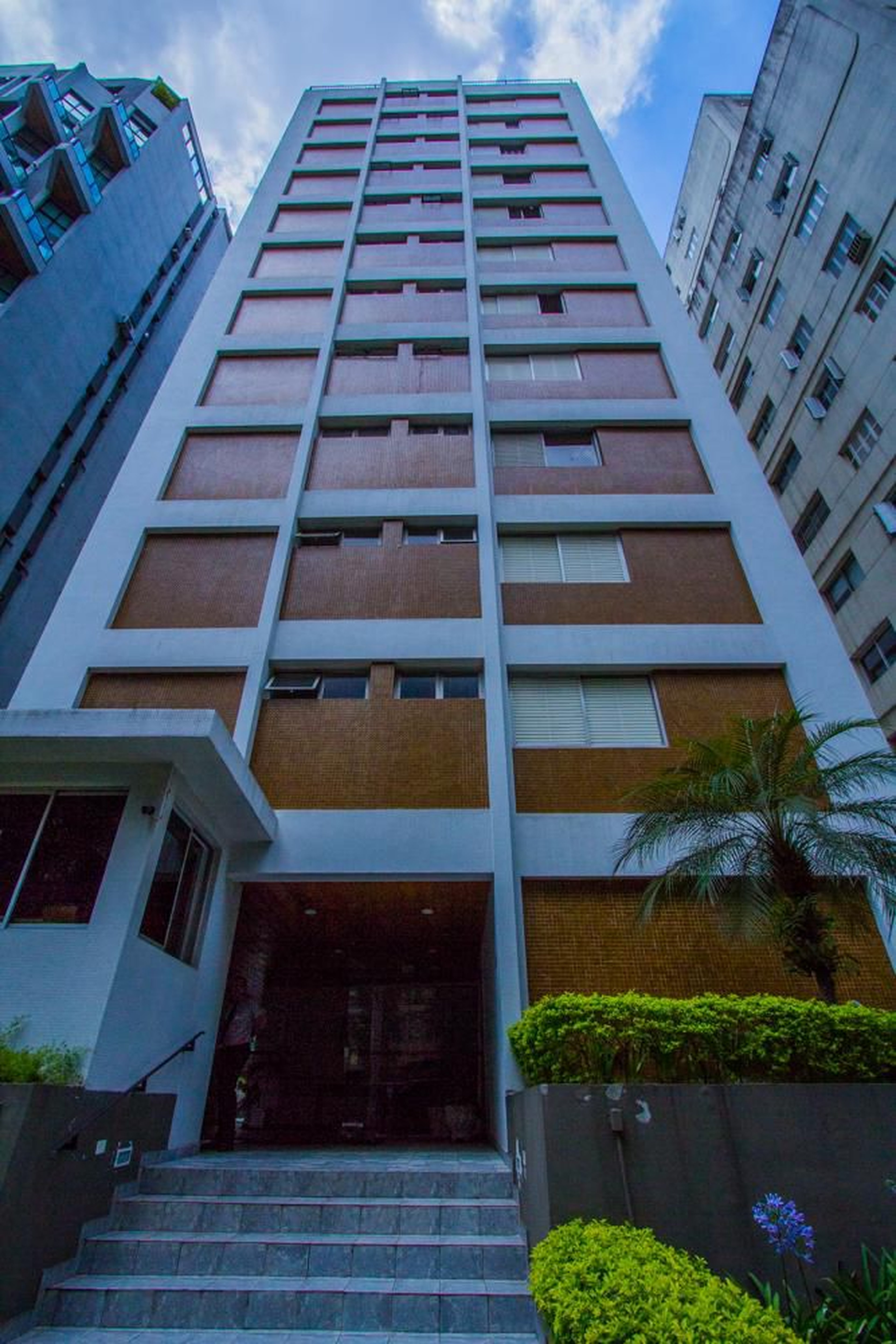 Edifício Condomínio Maria Madalena