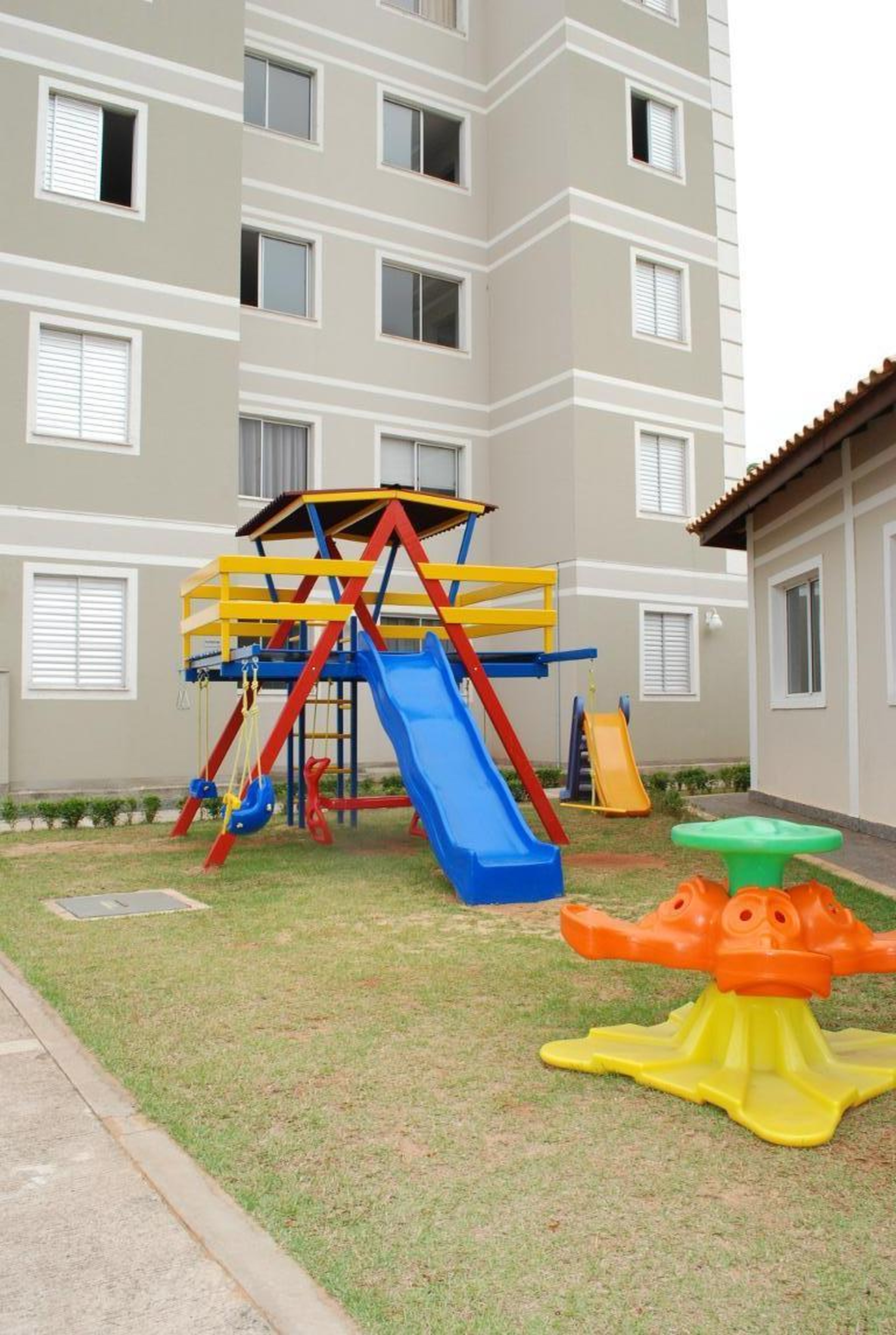 PARQUINHO - Spazio Claridges