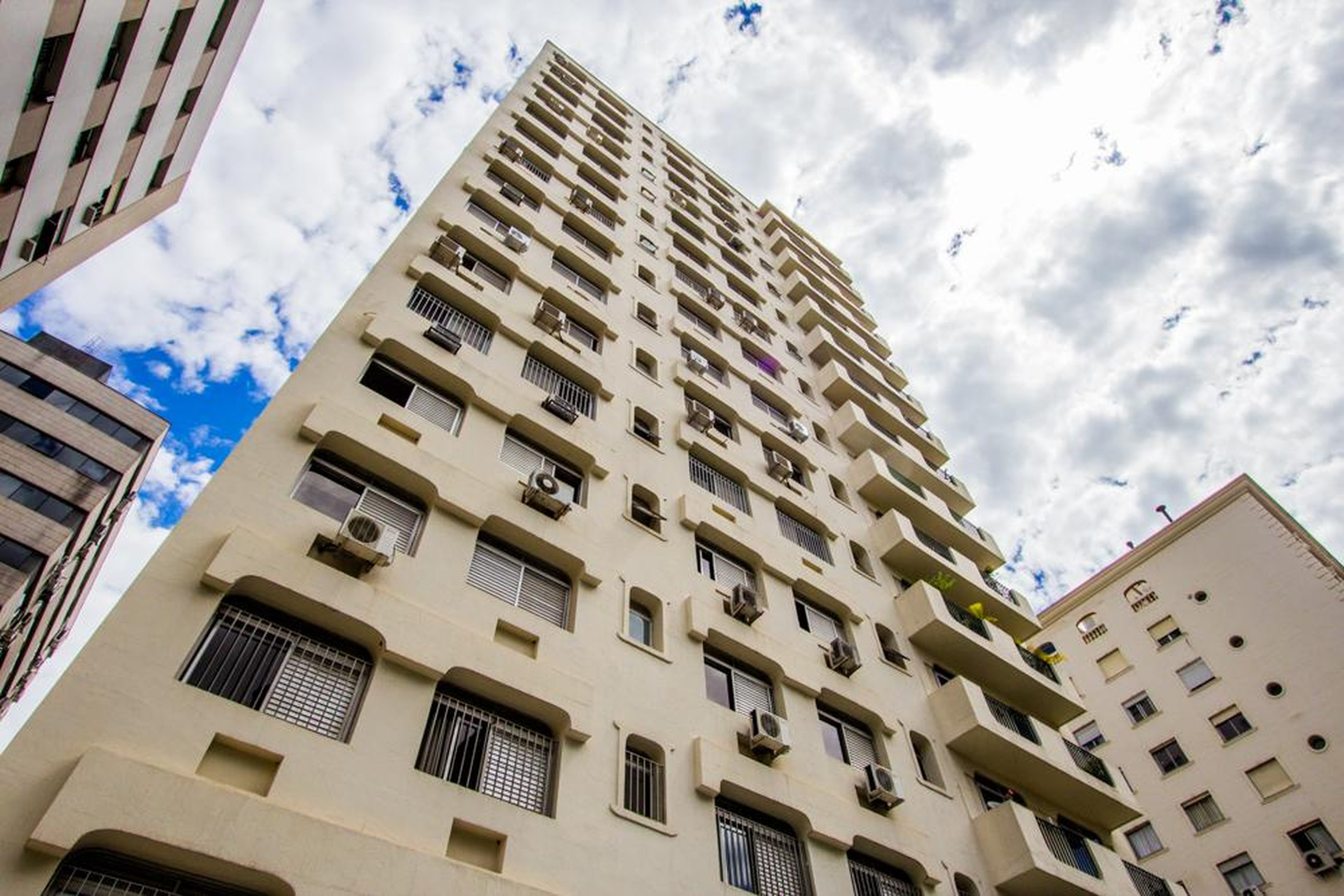 Edifício Condomínio Luciana