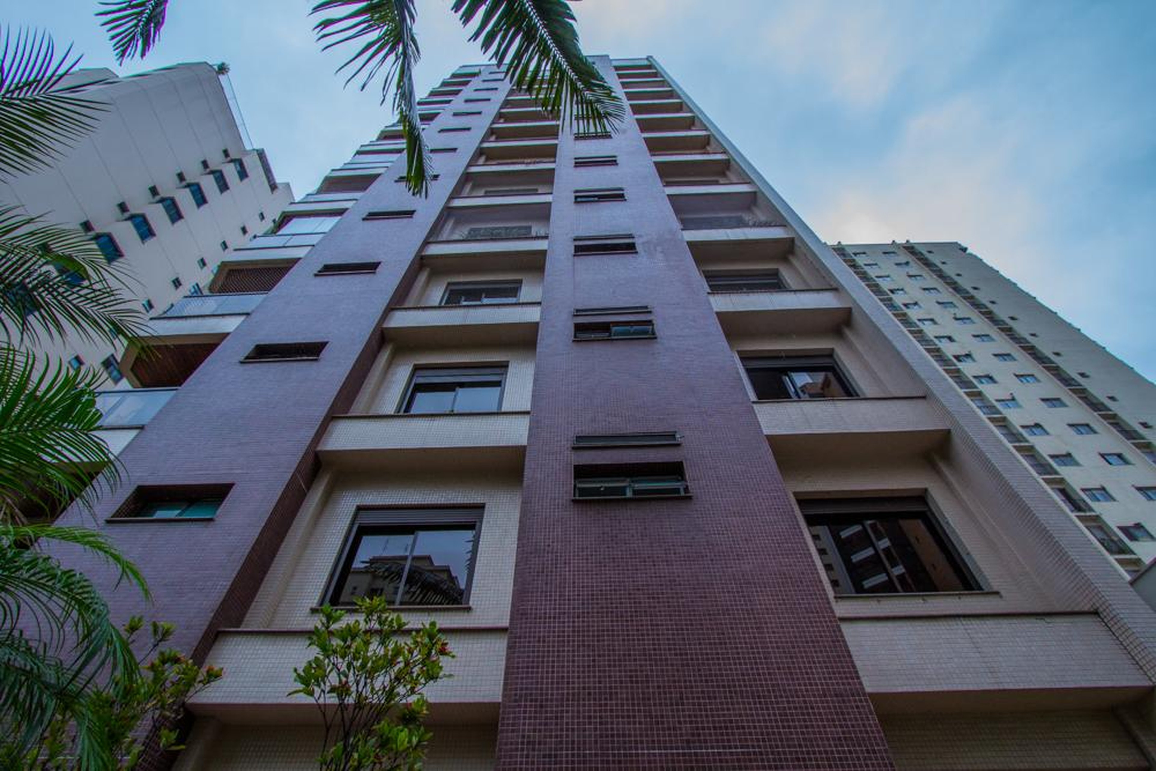 Edifício Condomínio em Rua Gaivota, 885