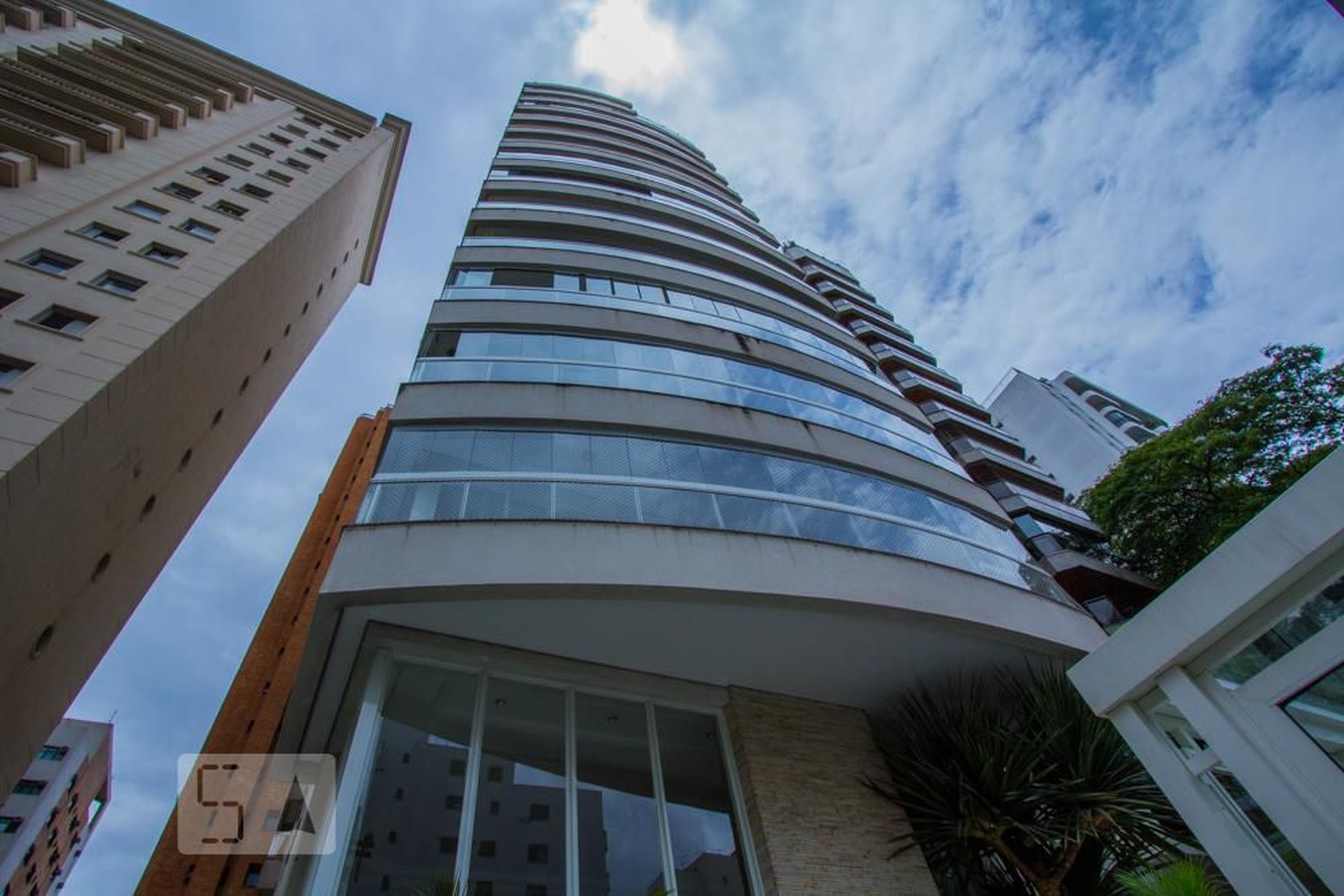 Edifício Condomínio Praça Vila Nova