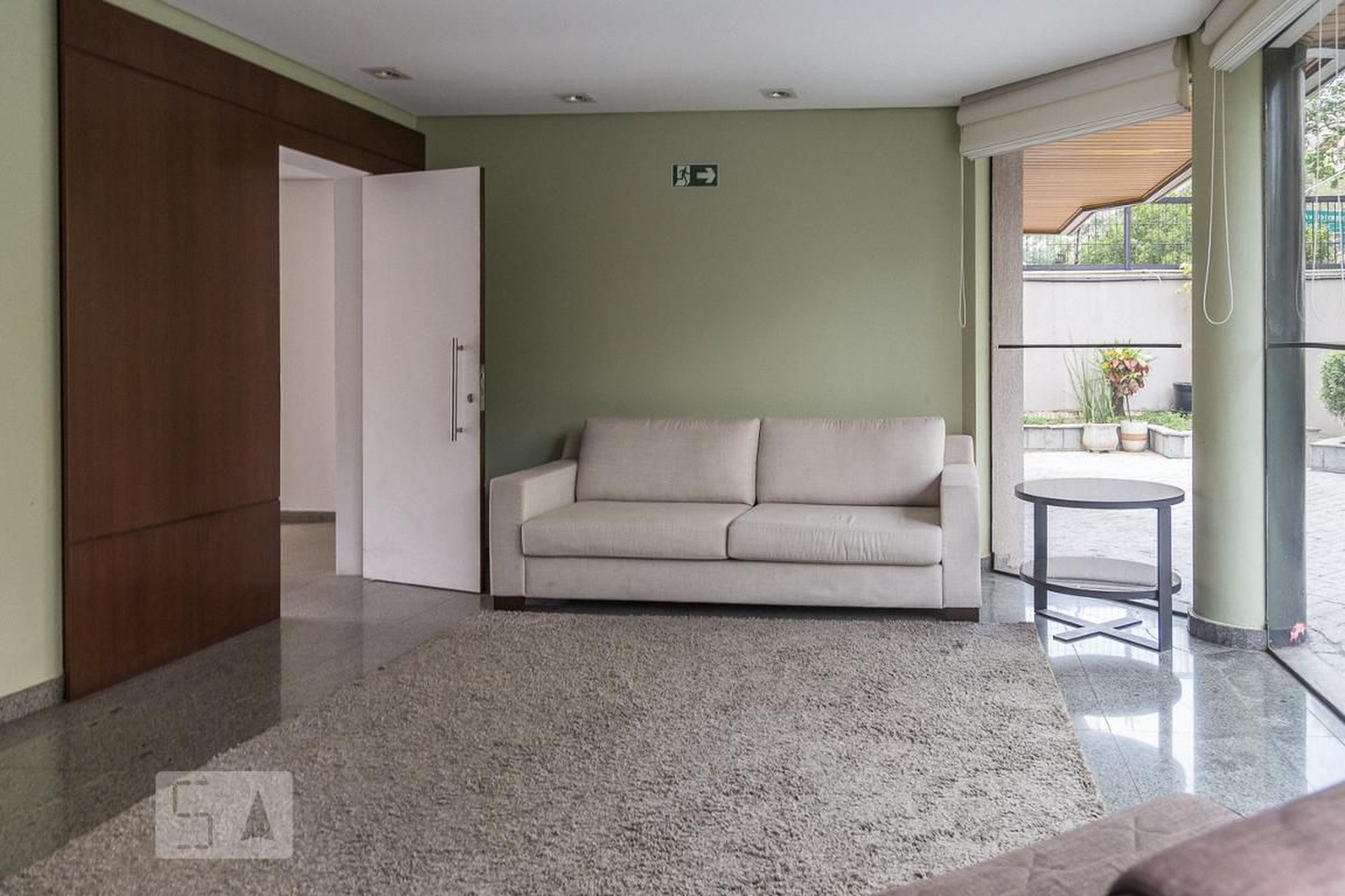 Hall de entrada - Port de France