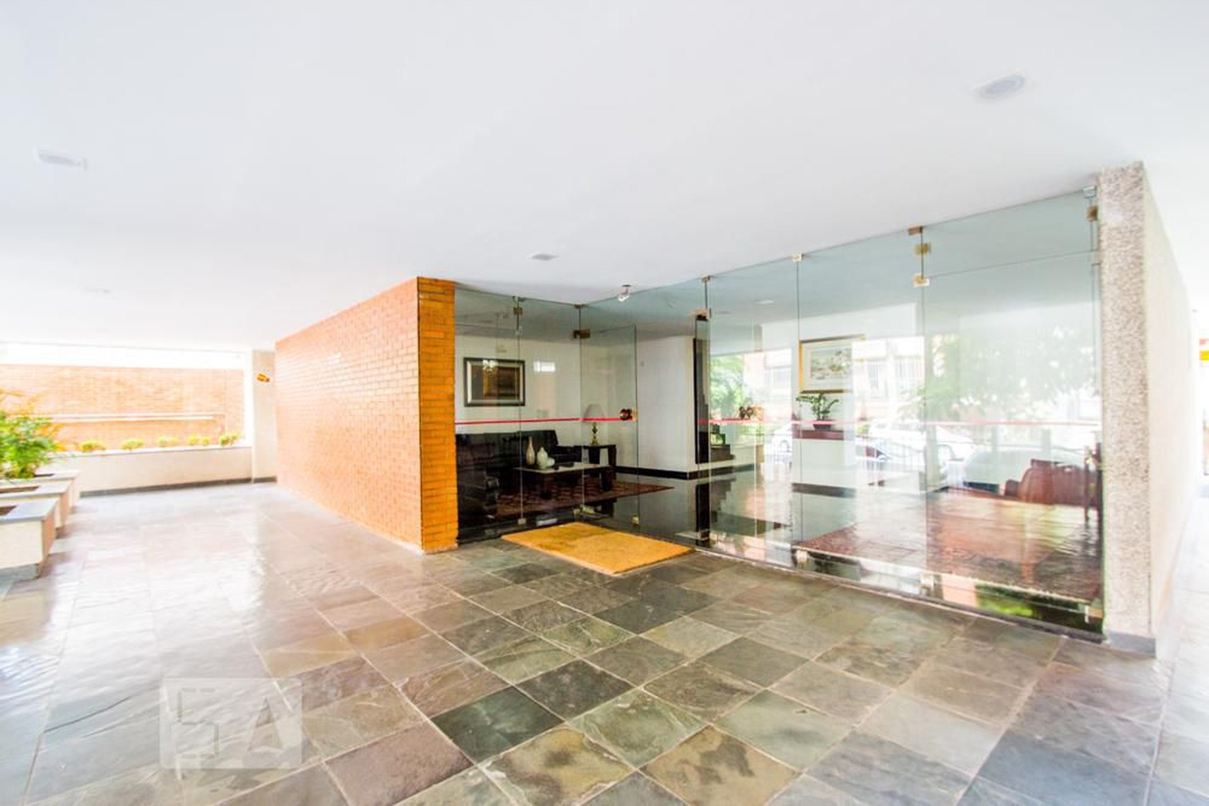 Hall do Prédio - Columba