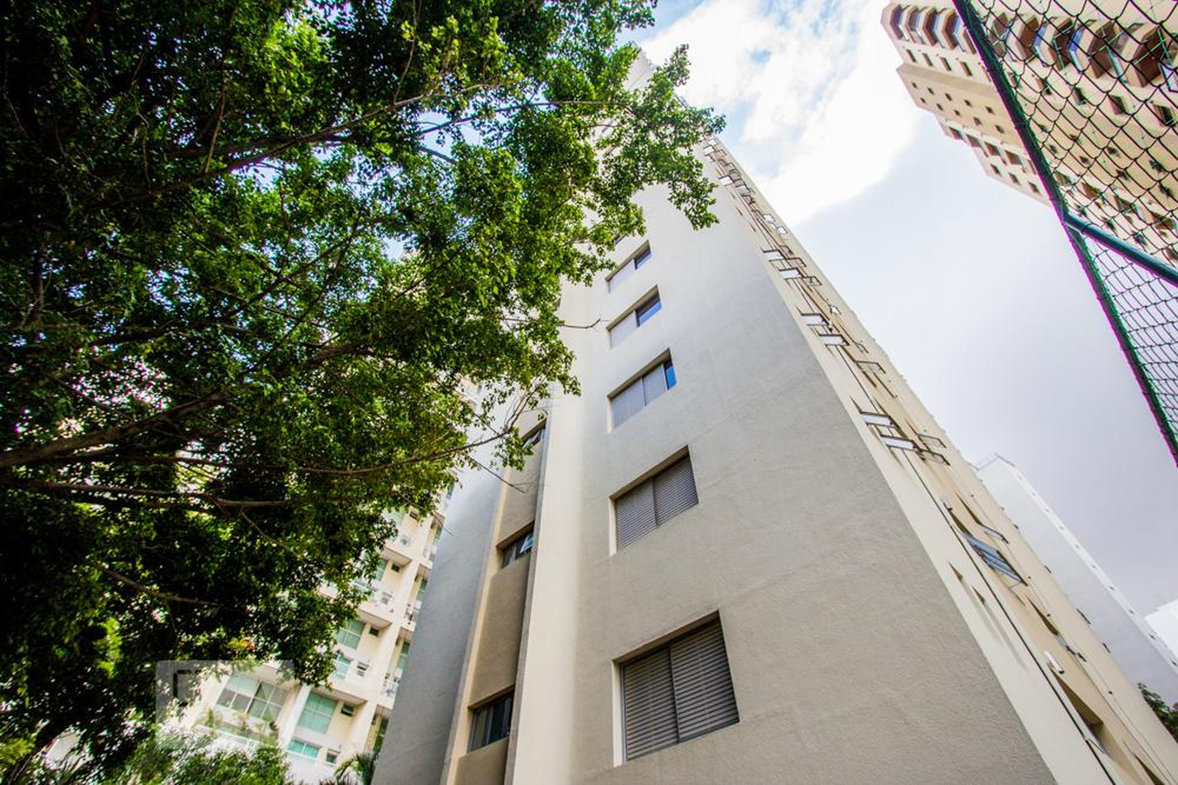 Edifício Condomínio Samambaia