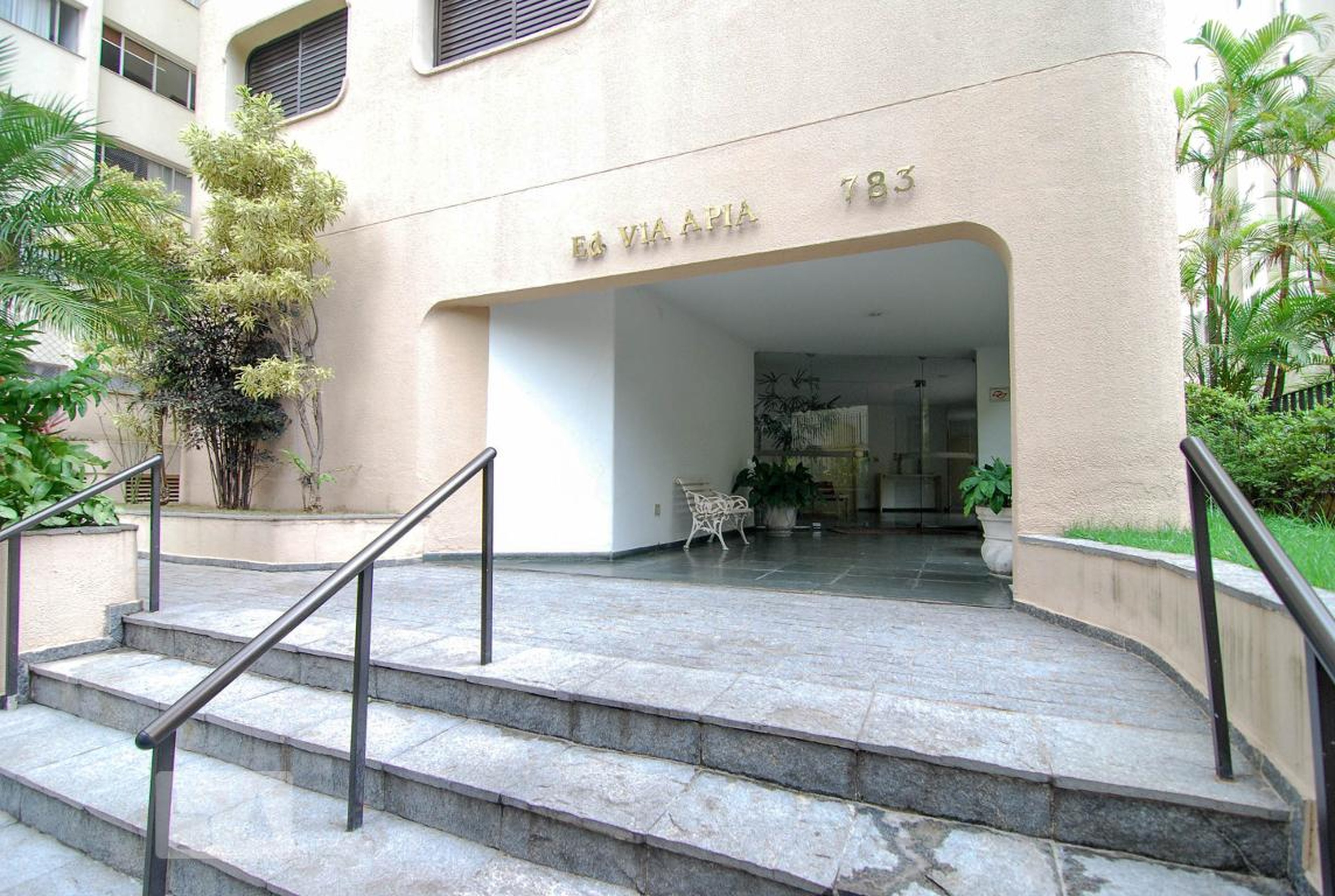 Entrada do predio - Edifício Via Apia