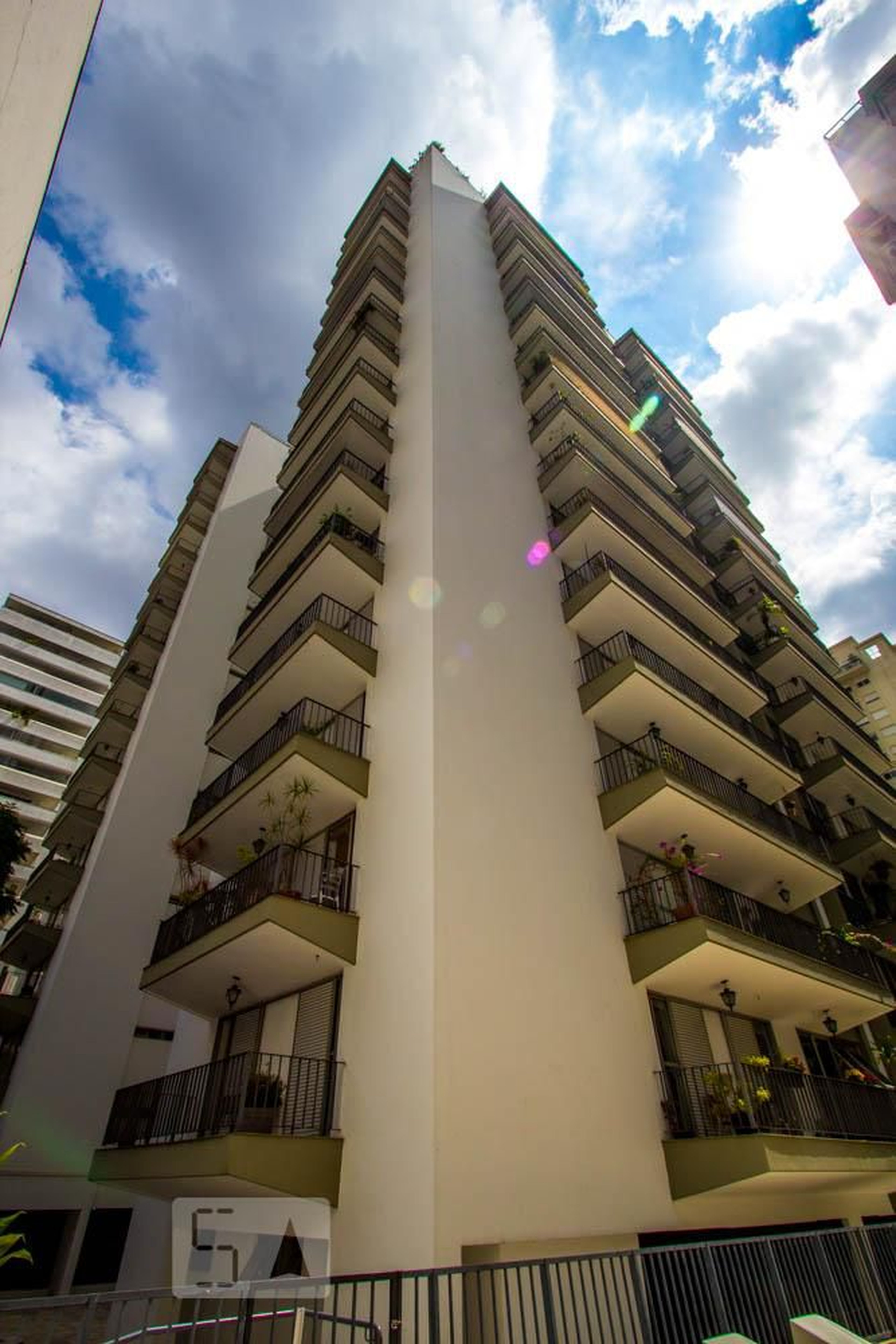 Edifício Condomínio Maison Versailles