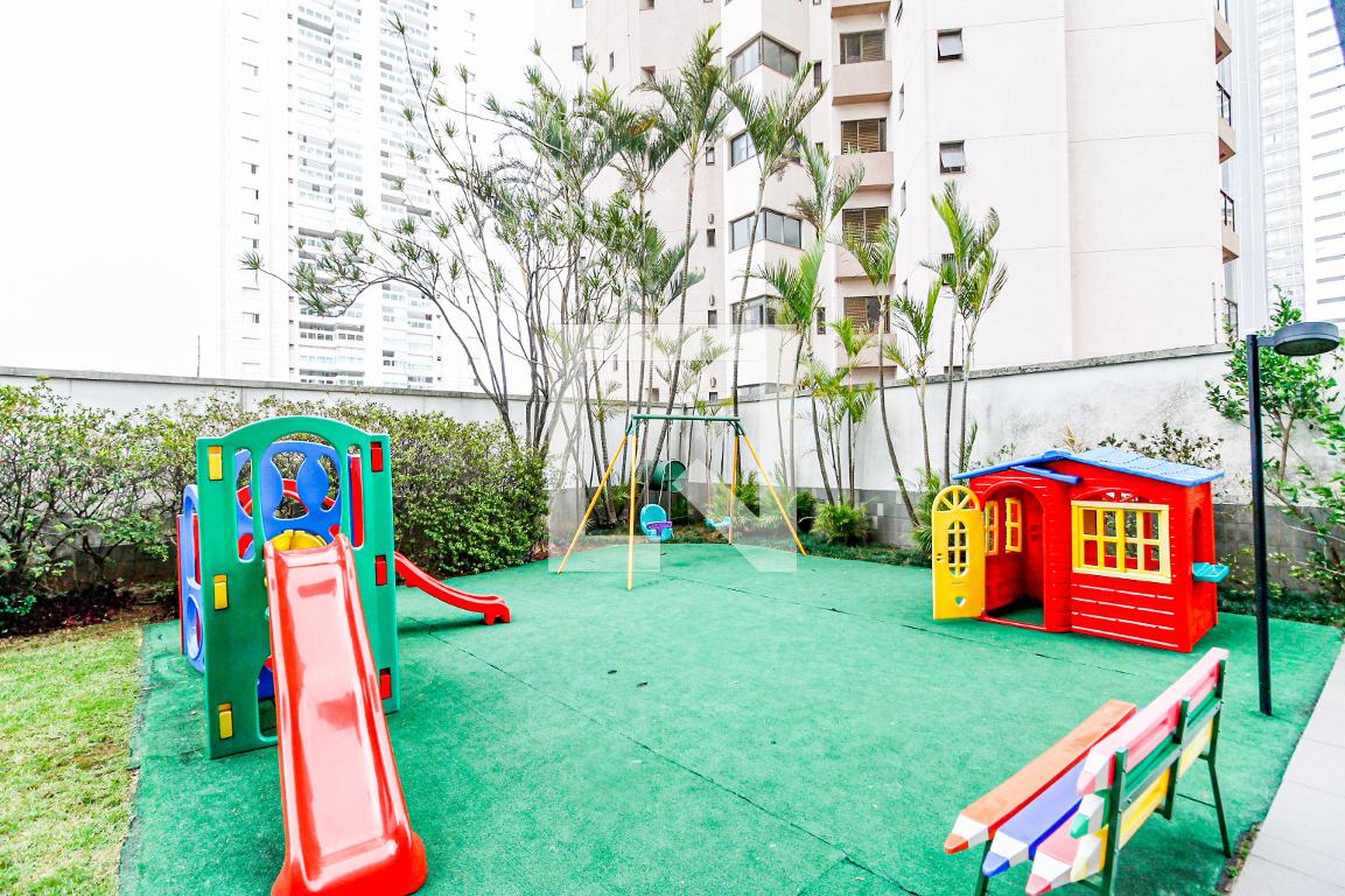 Playground - Edifício Avalon