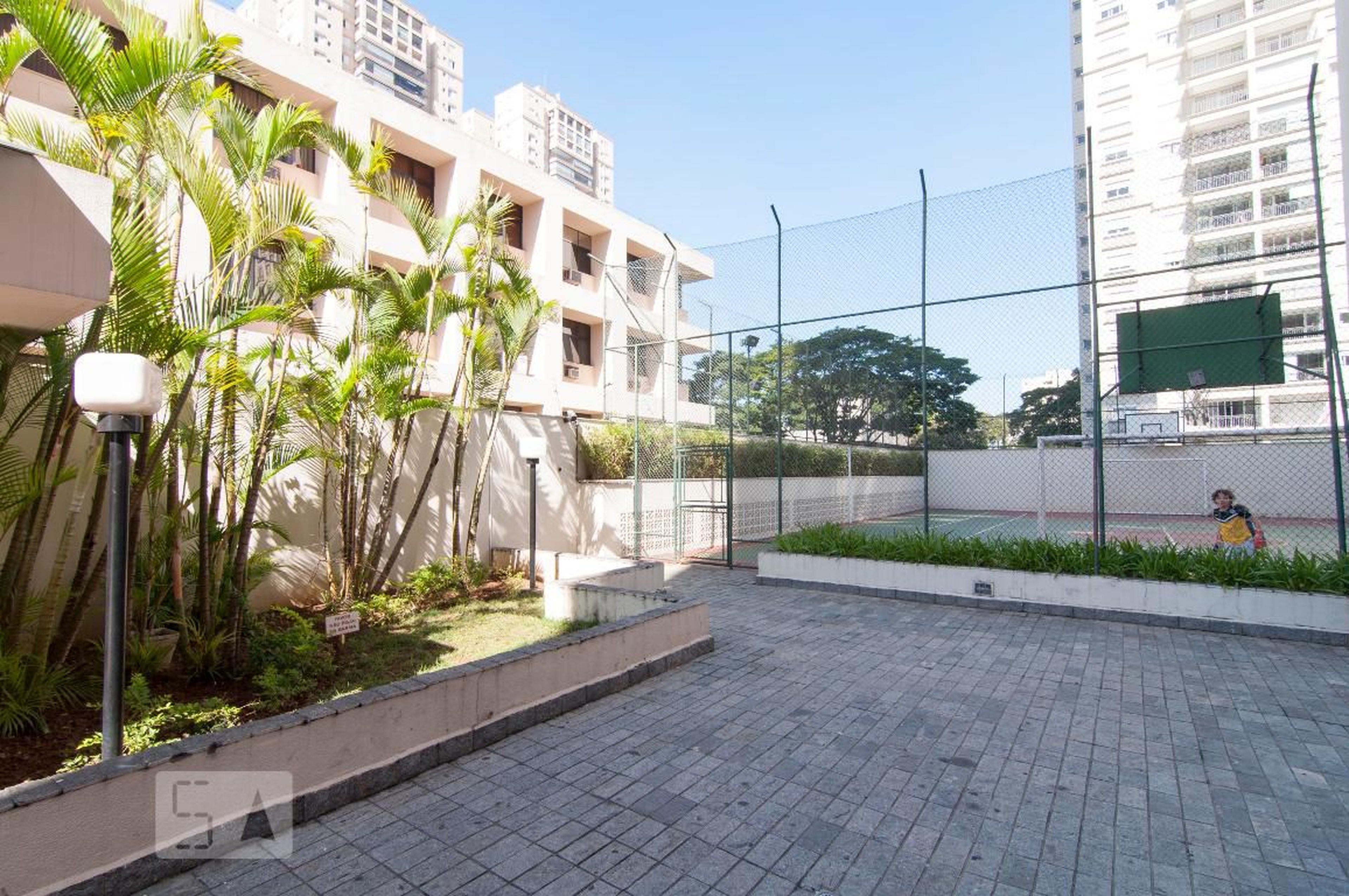 Quadra de esportes - Edifício Pássaros Flores