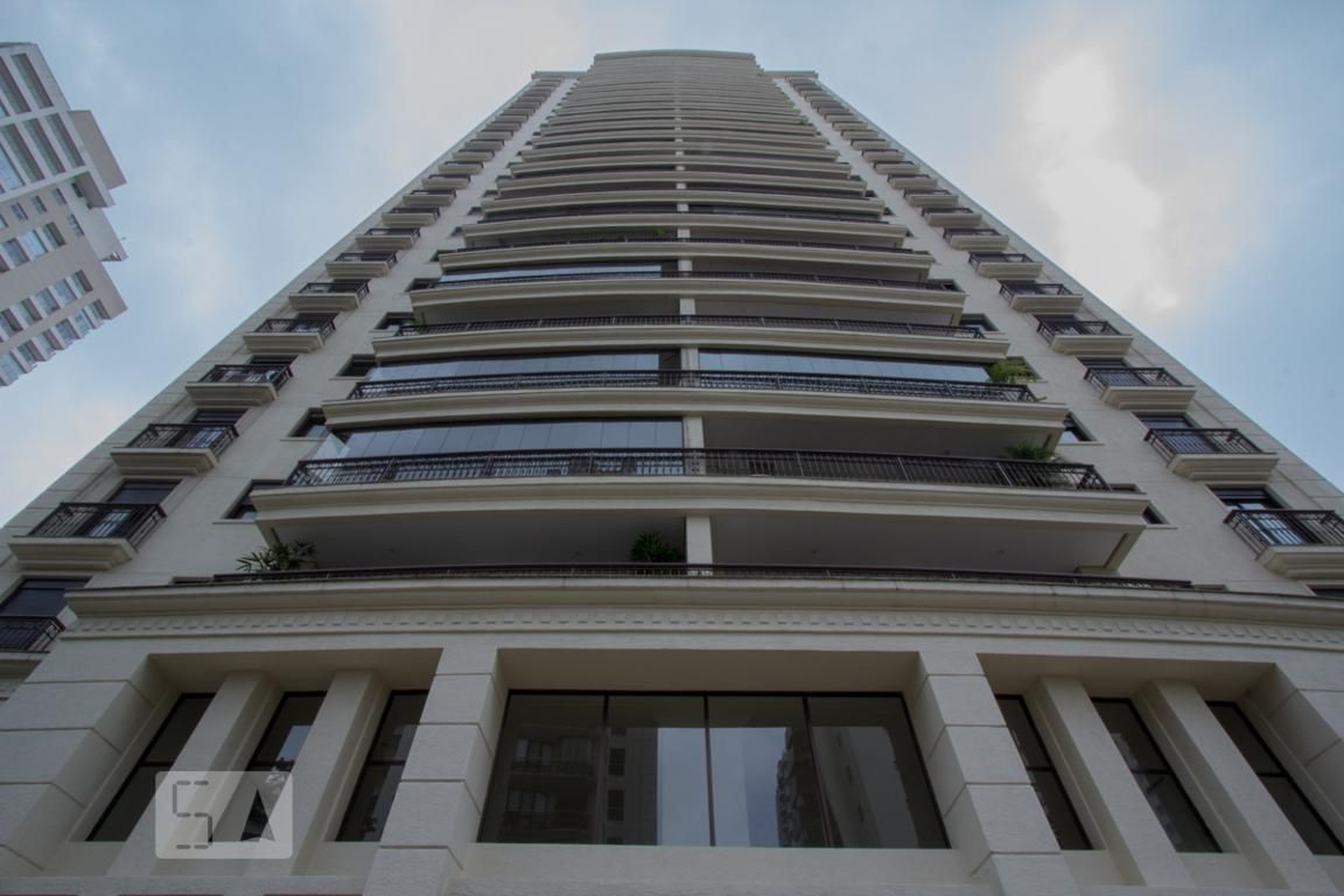 EDIFÍCIO Condomínio Le Beau Champ