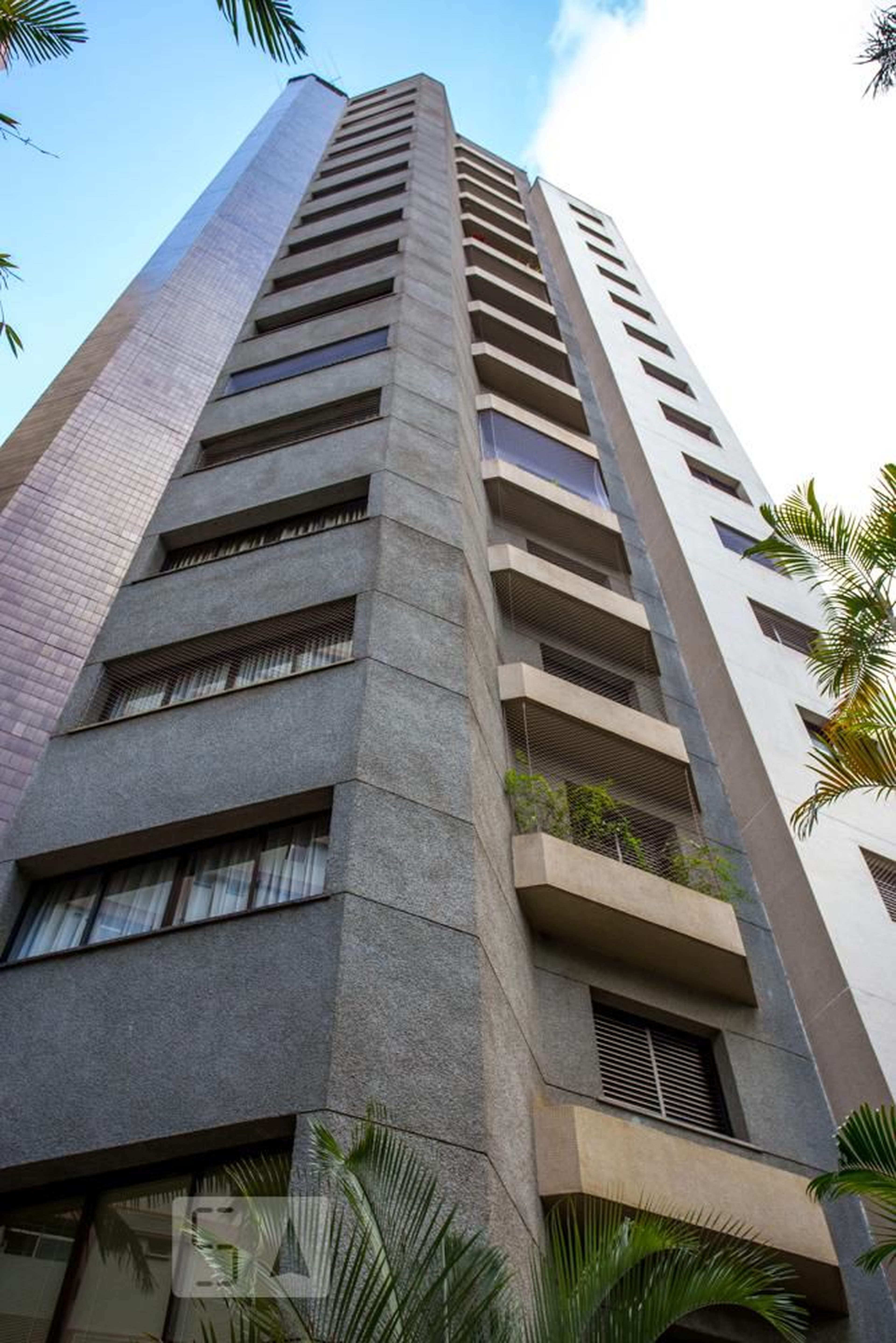 Edificio Condomínio East River