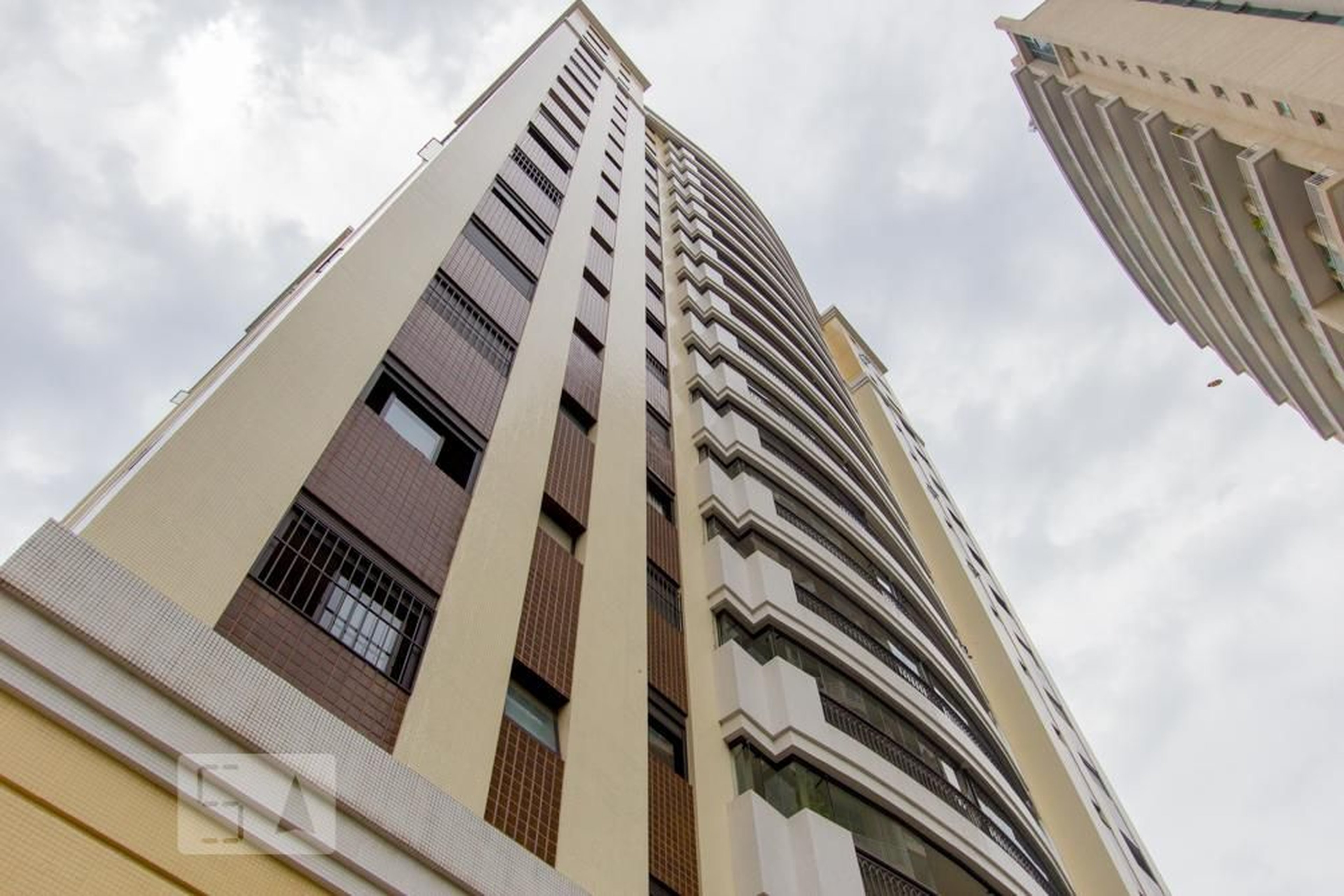 Edificio Condomínio Maison George V