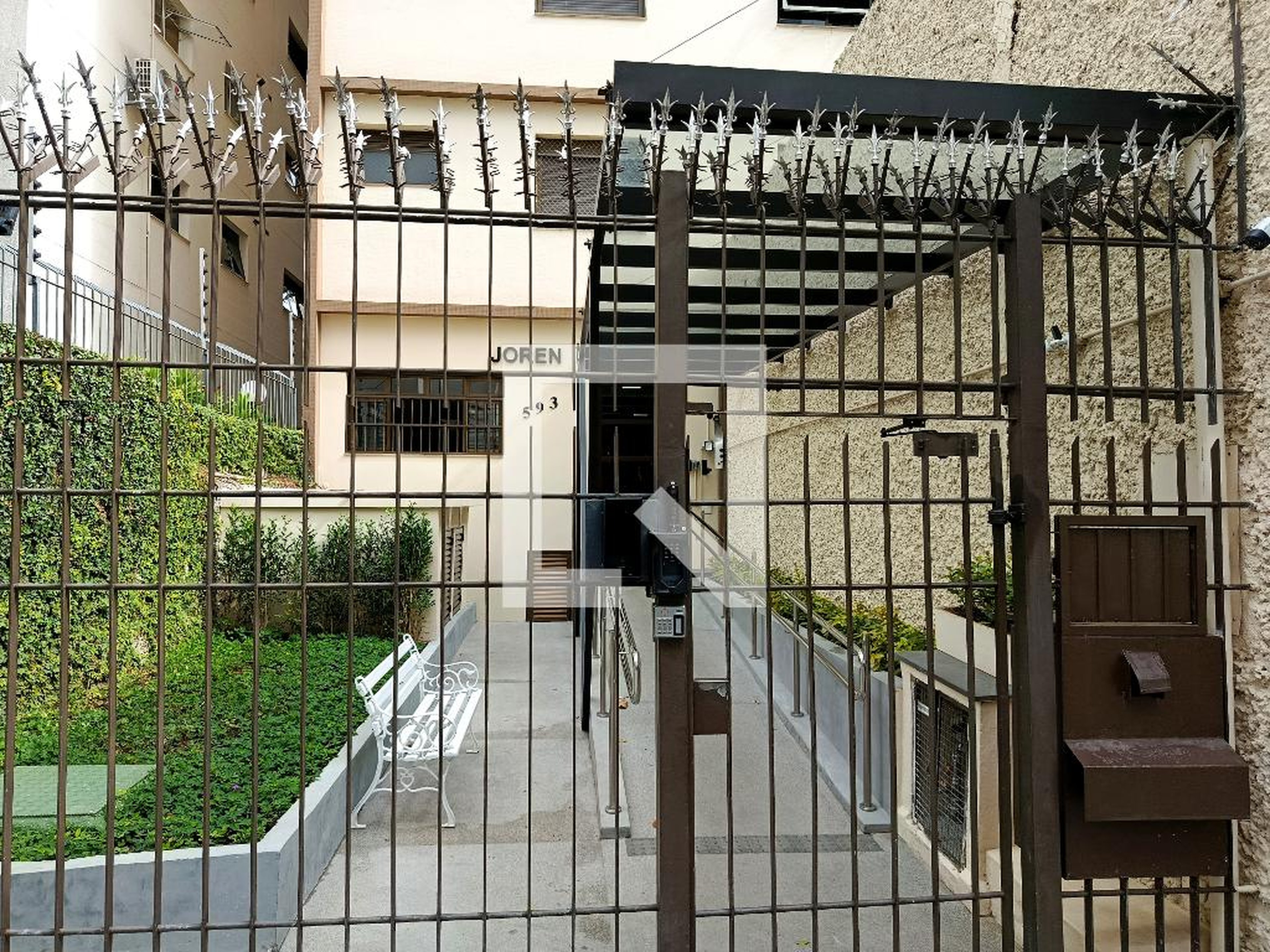 Entrada - Edificio Joren