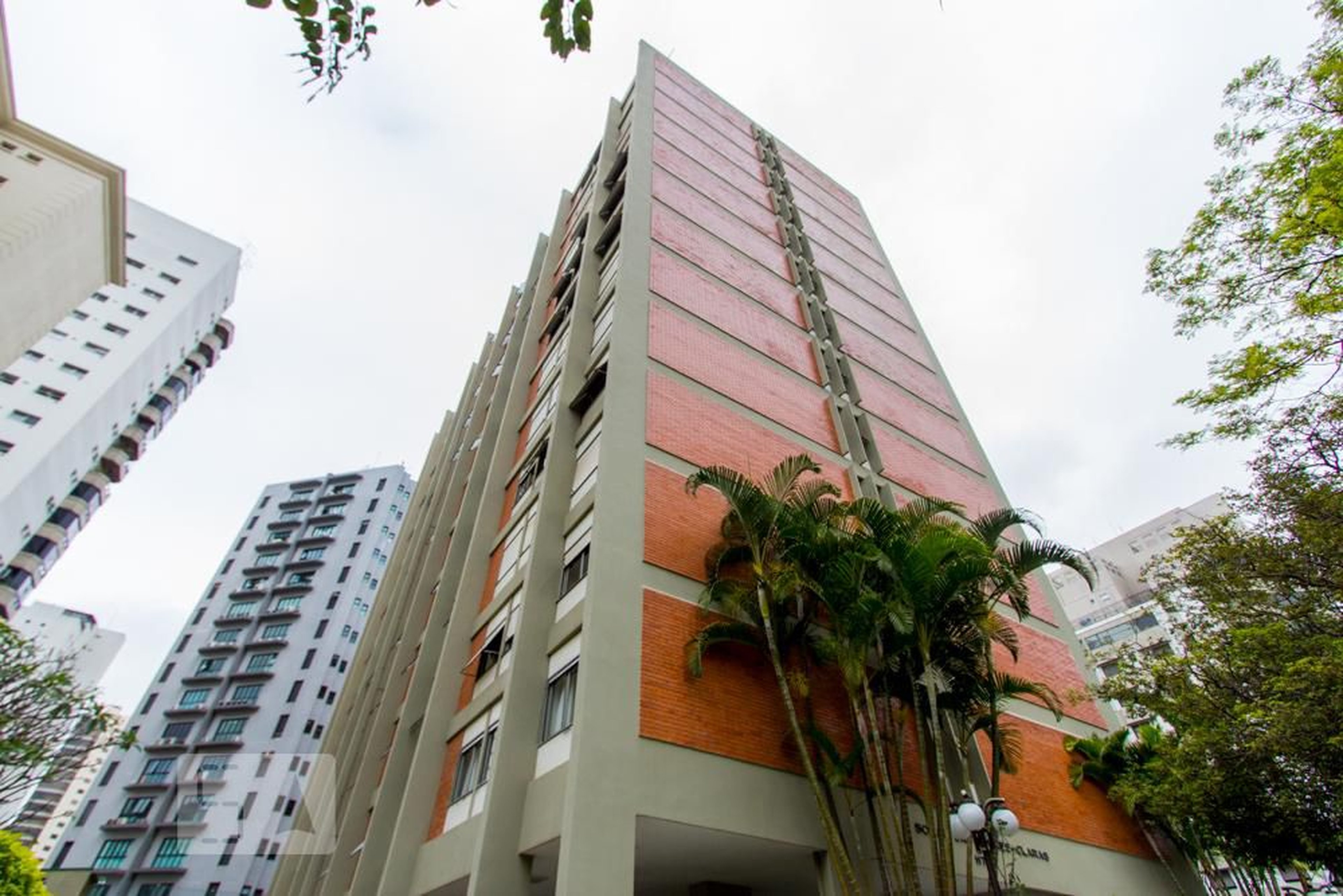 Edificio Condomínio Solar das Torres Claras