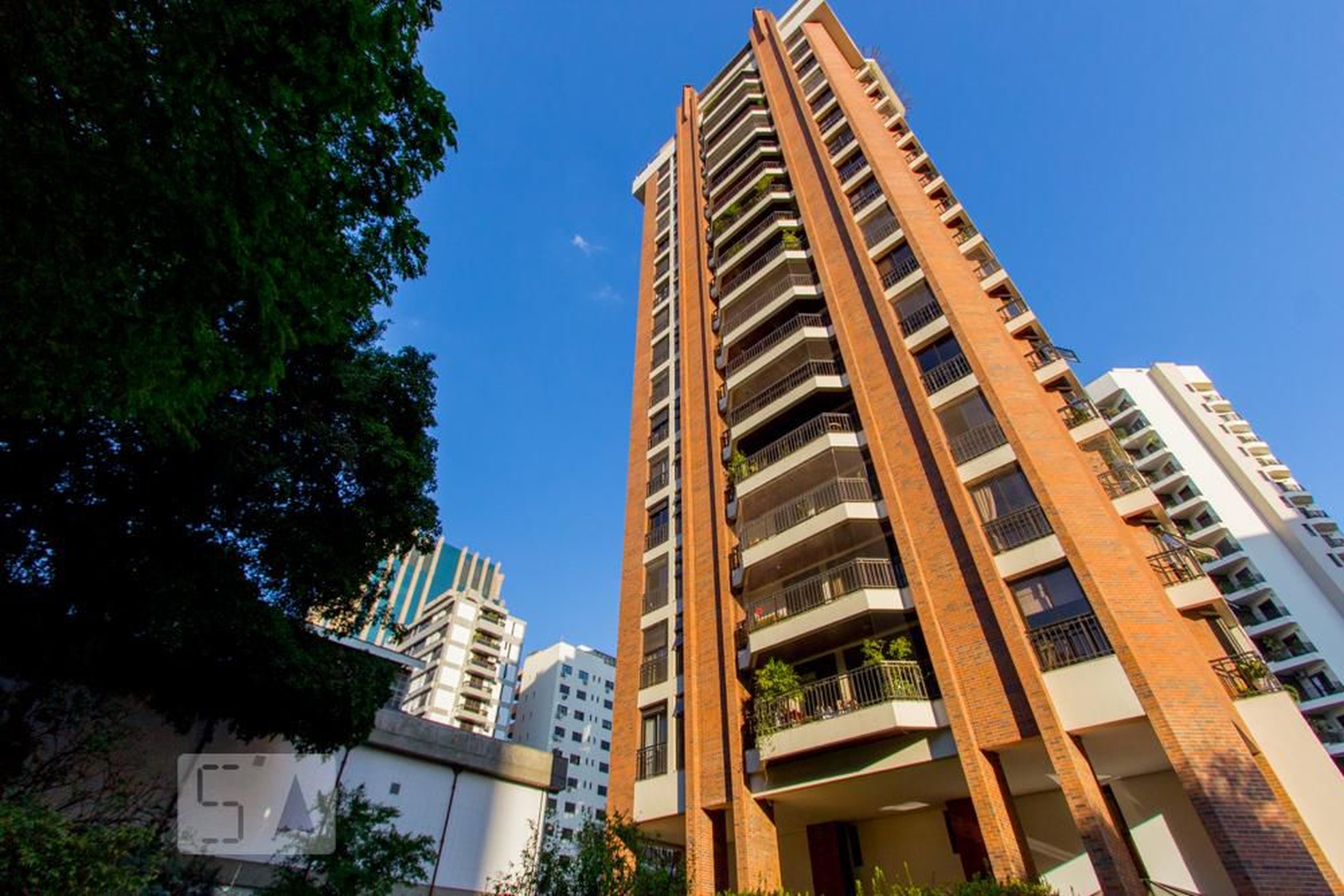 Edificio Condomínio New Port