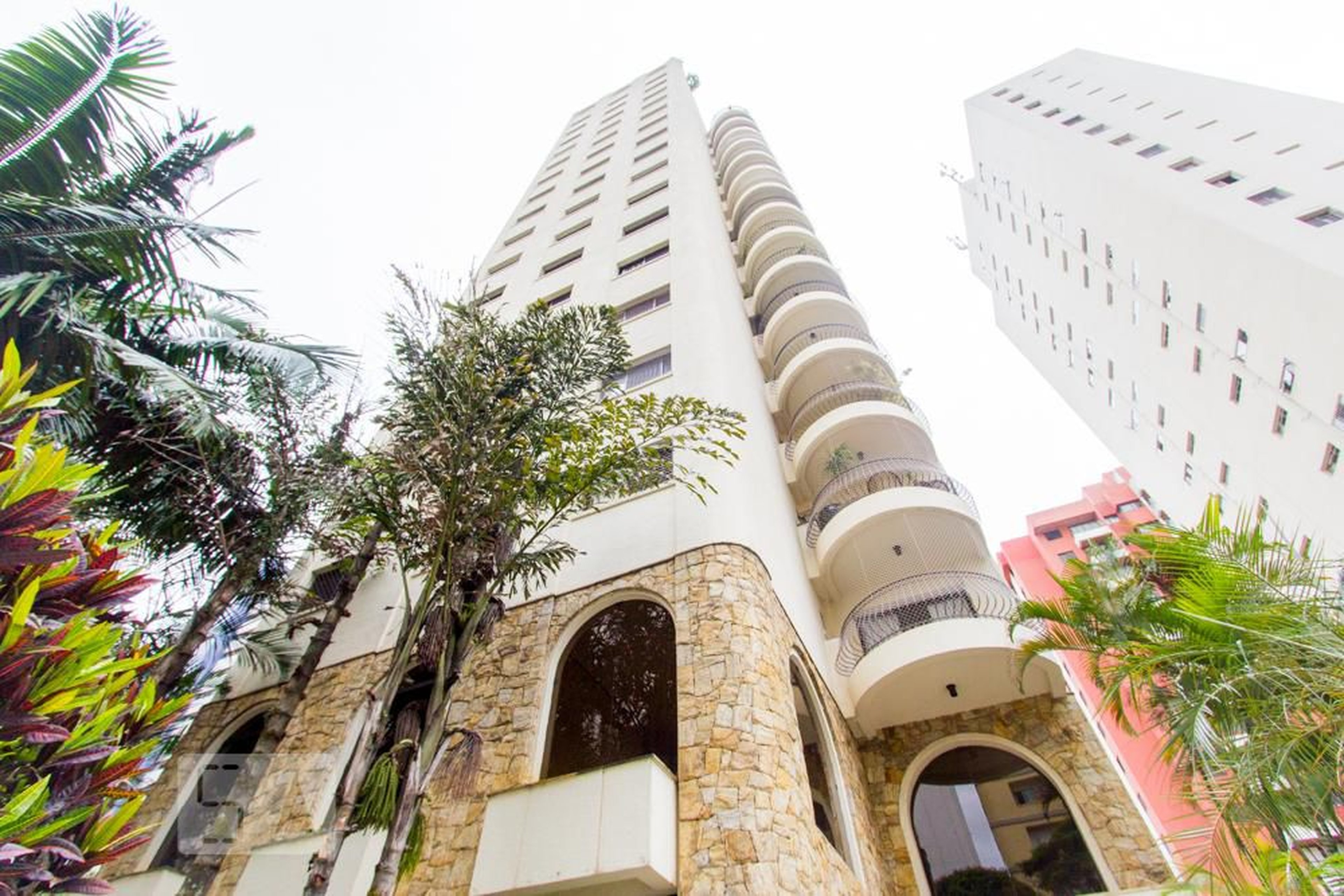 Edificio Condomínio Floral Park