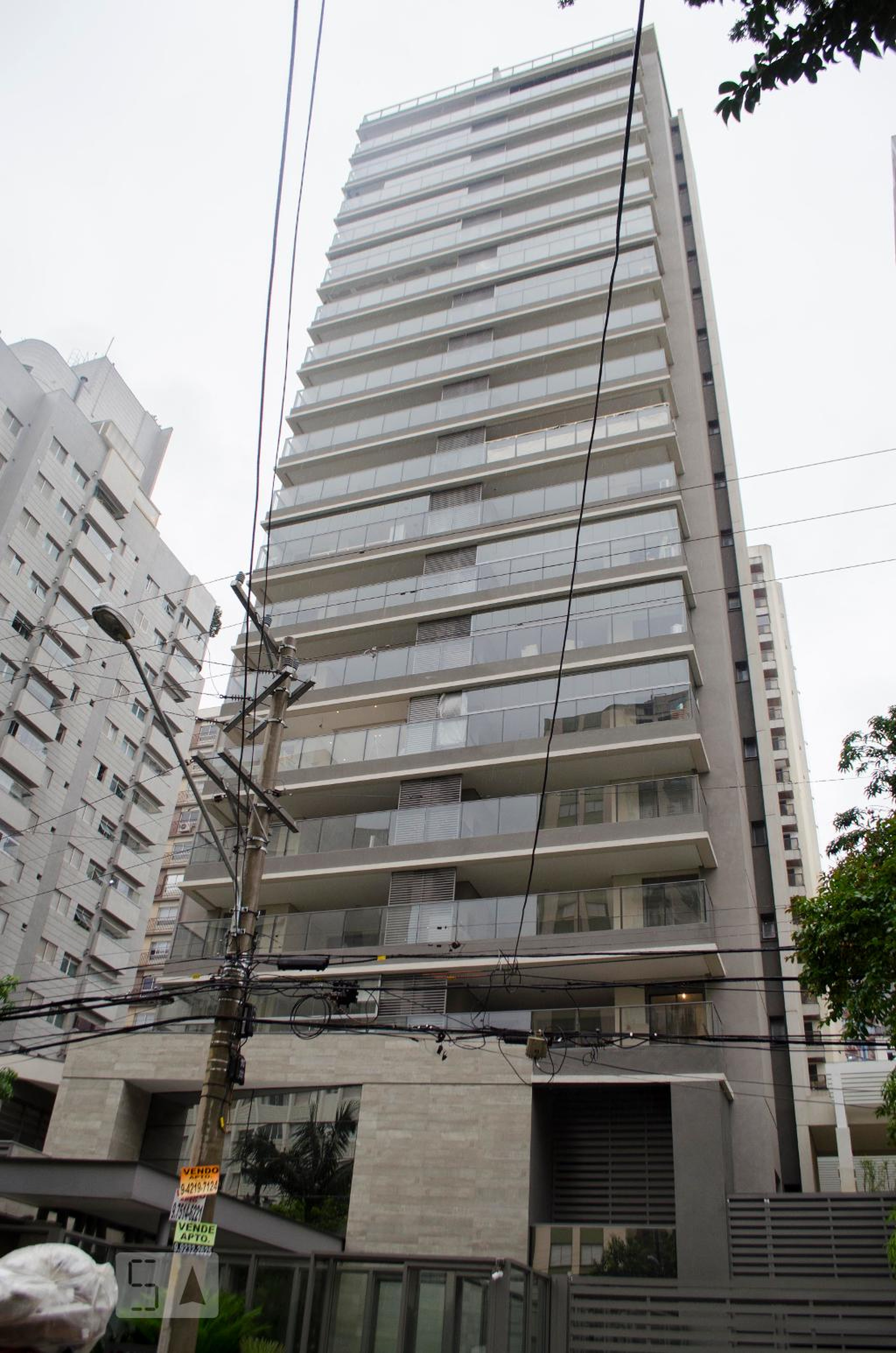 Fachada Condomínio em Rua Joaquim Antunes, 210
