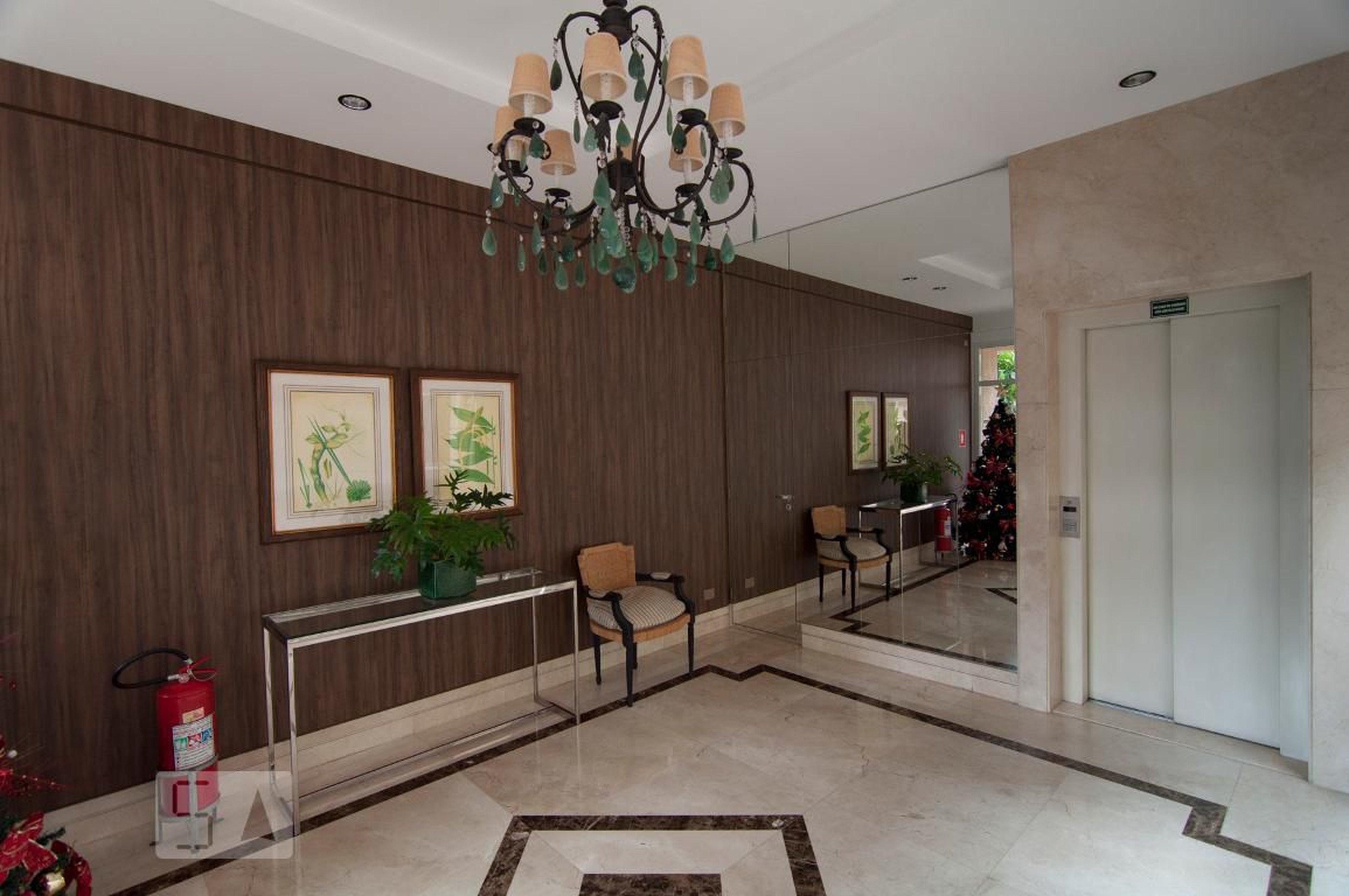 Entrada do predio - Edifício Bougainville Vila Mariana