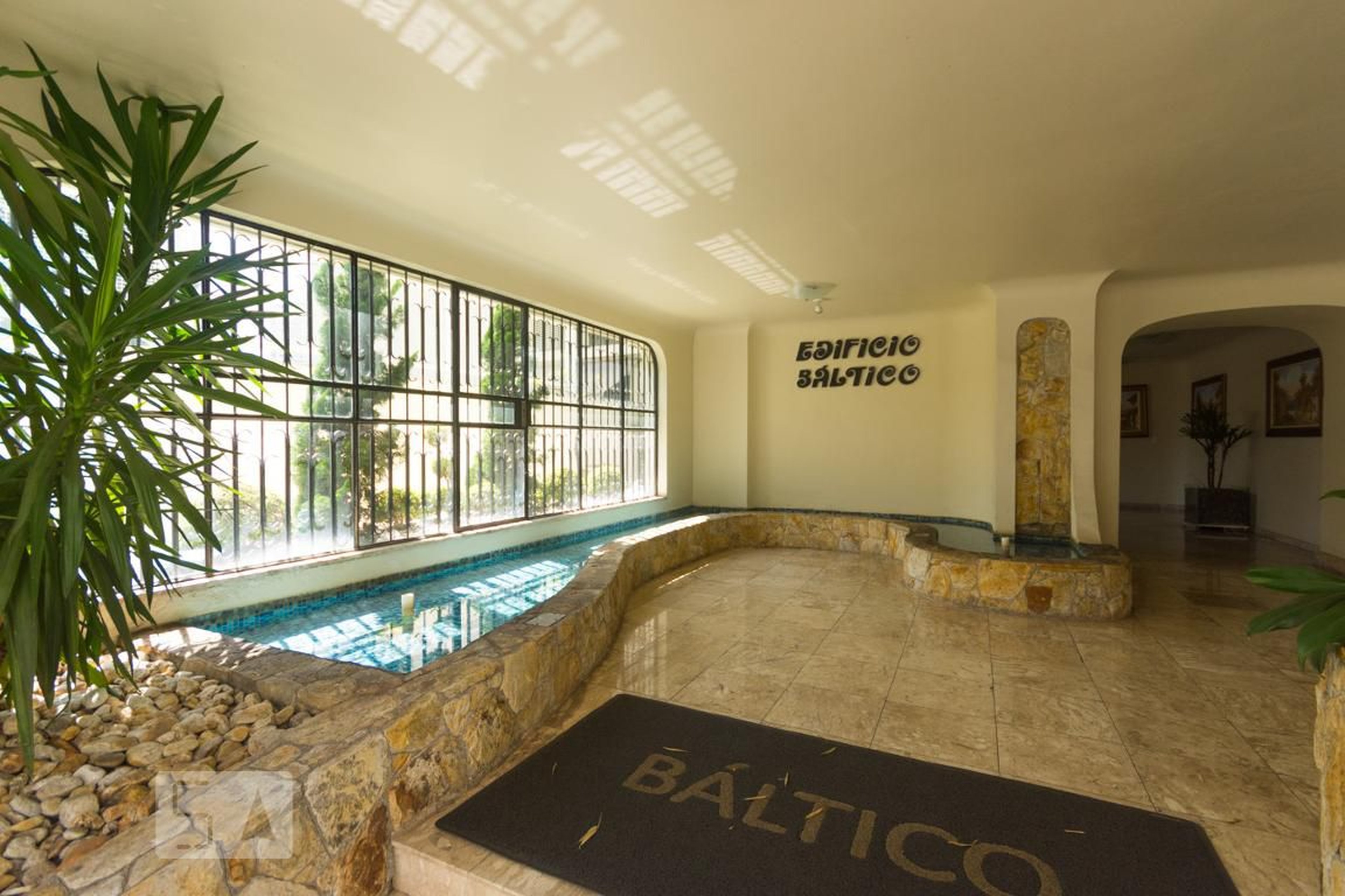 Entrada do prédio - Baltico