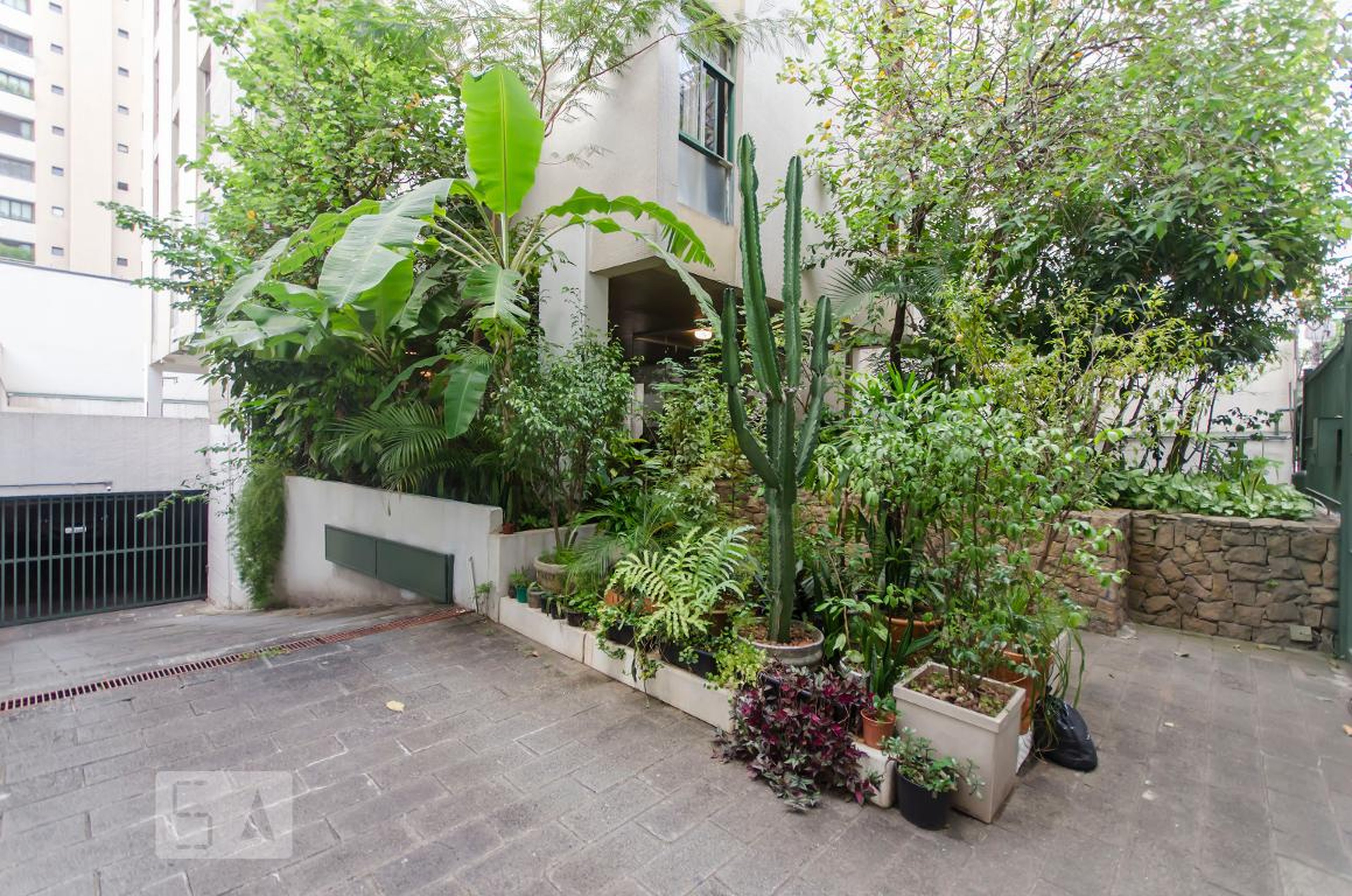 Area externa - Edifício Maria Elisa