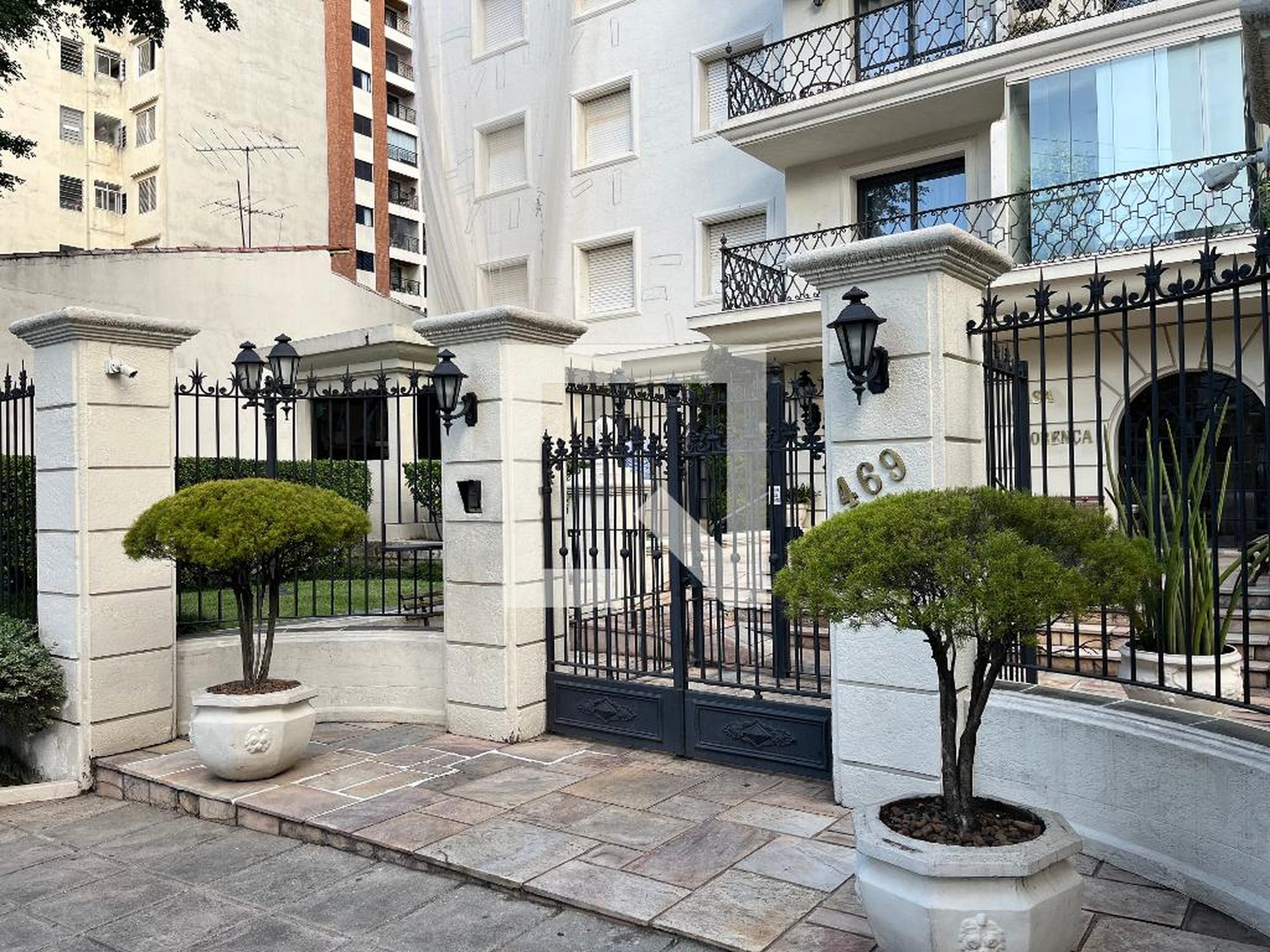 Fachada do Prédio Condomínio Casa de Florença