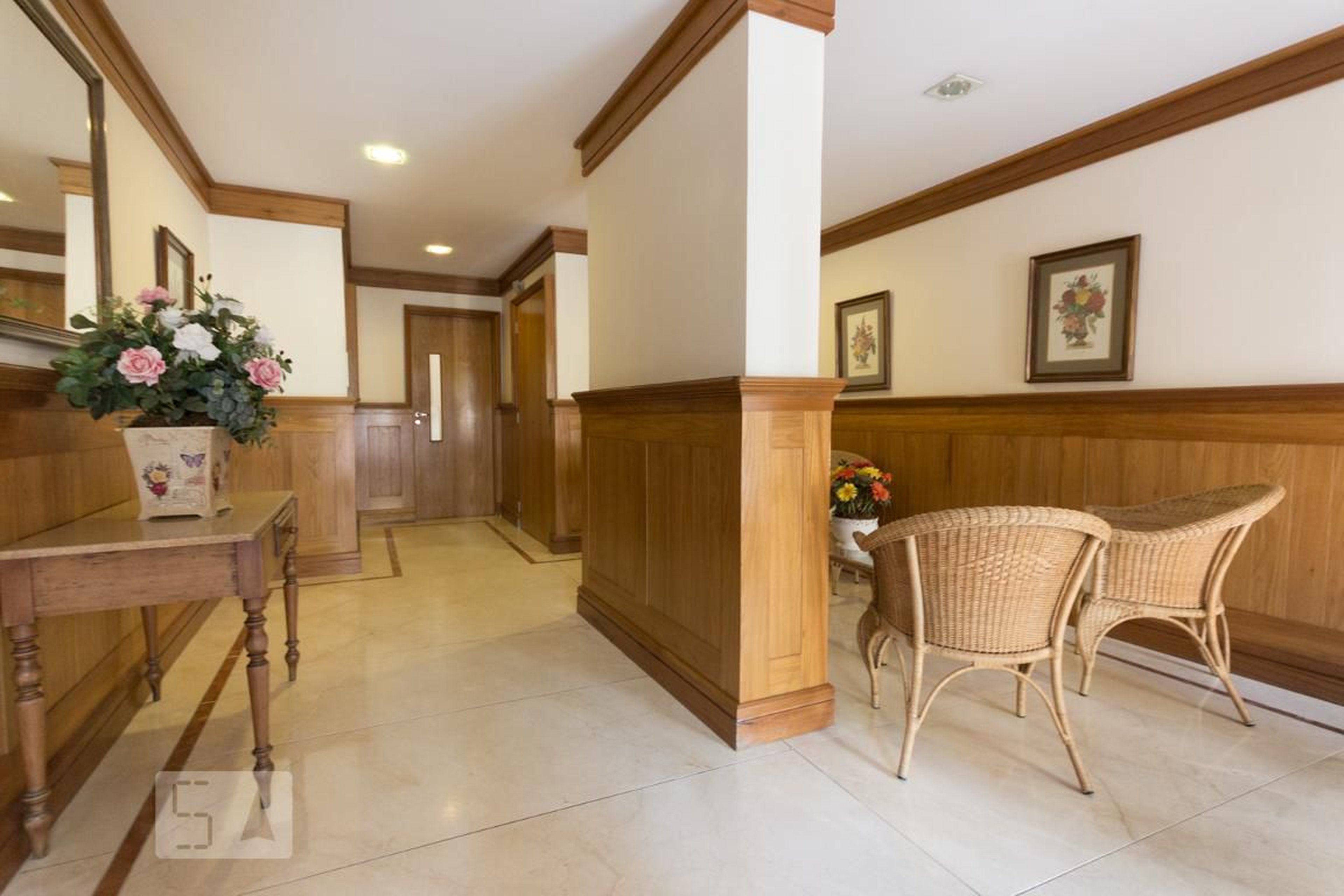 Hall - Brooklin Plaza