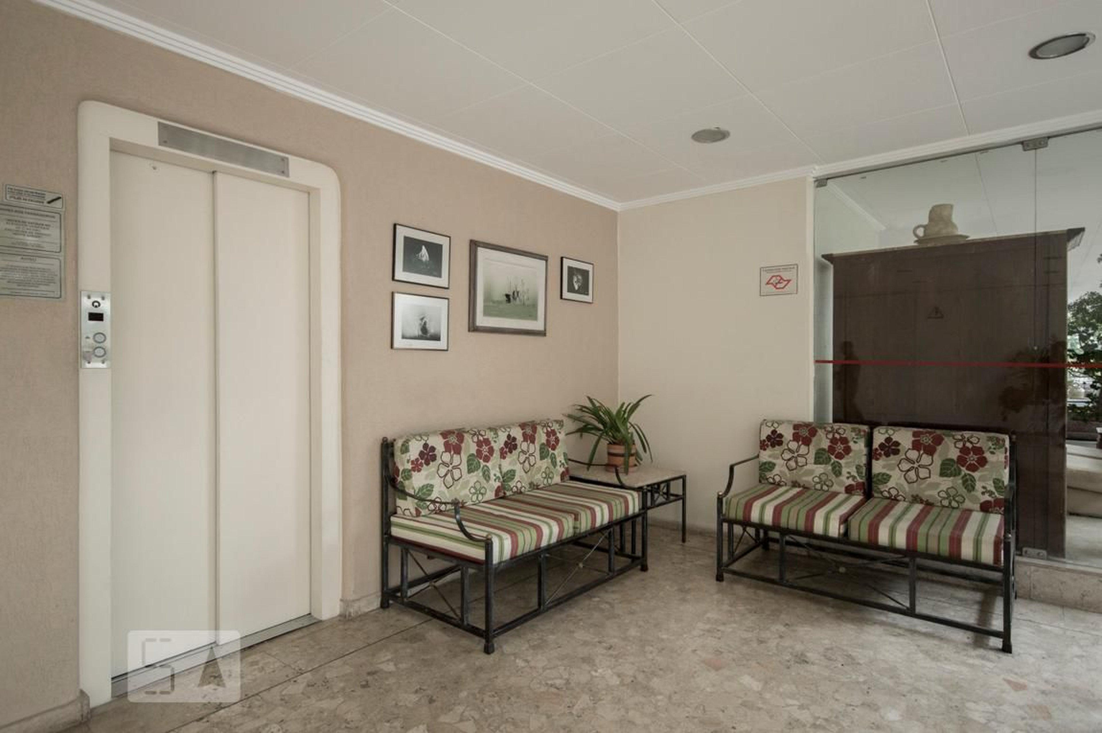 Hall de Entrada - Princesa Isabel