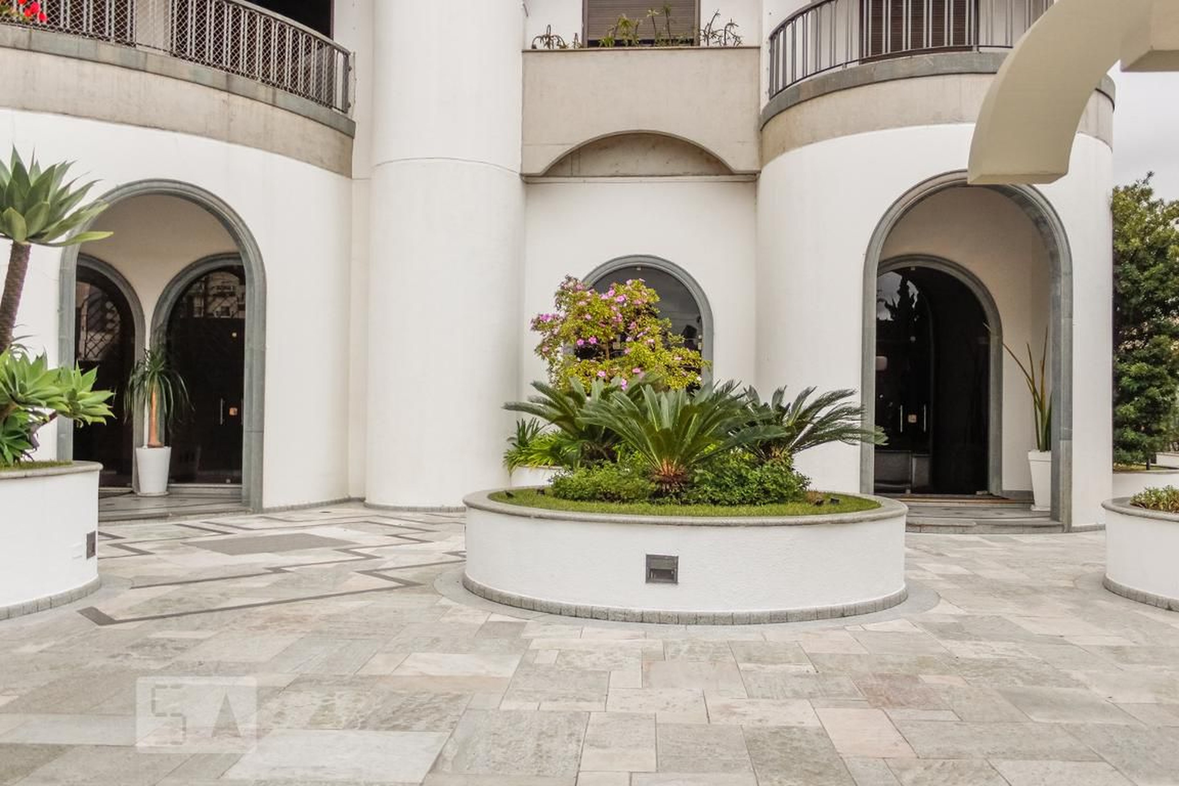 Entrada - Piazza Di Roma