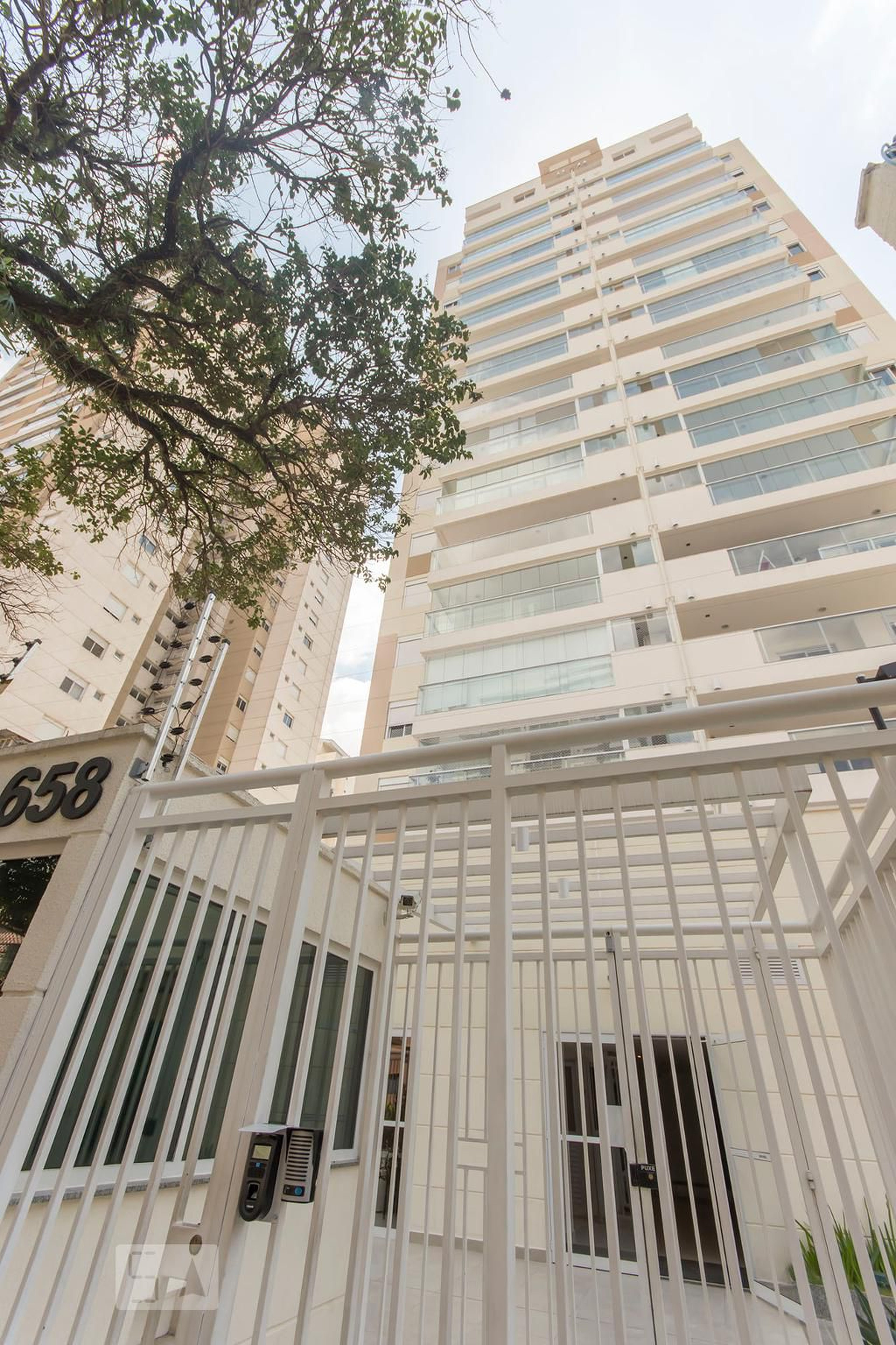 Fachada Condomínio Arts Mourato Coelho