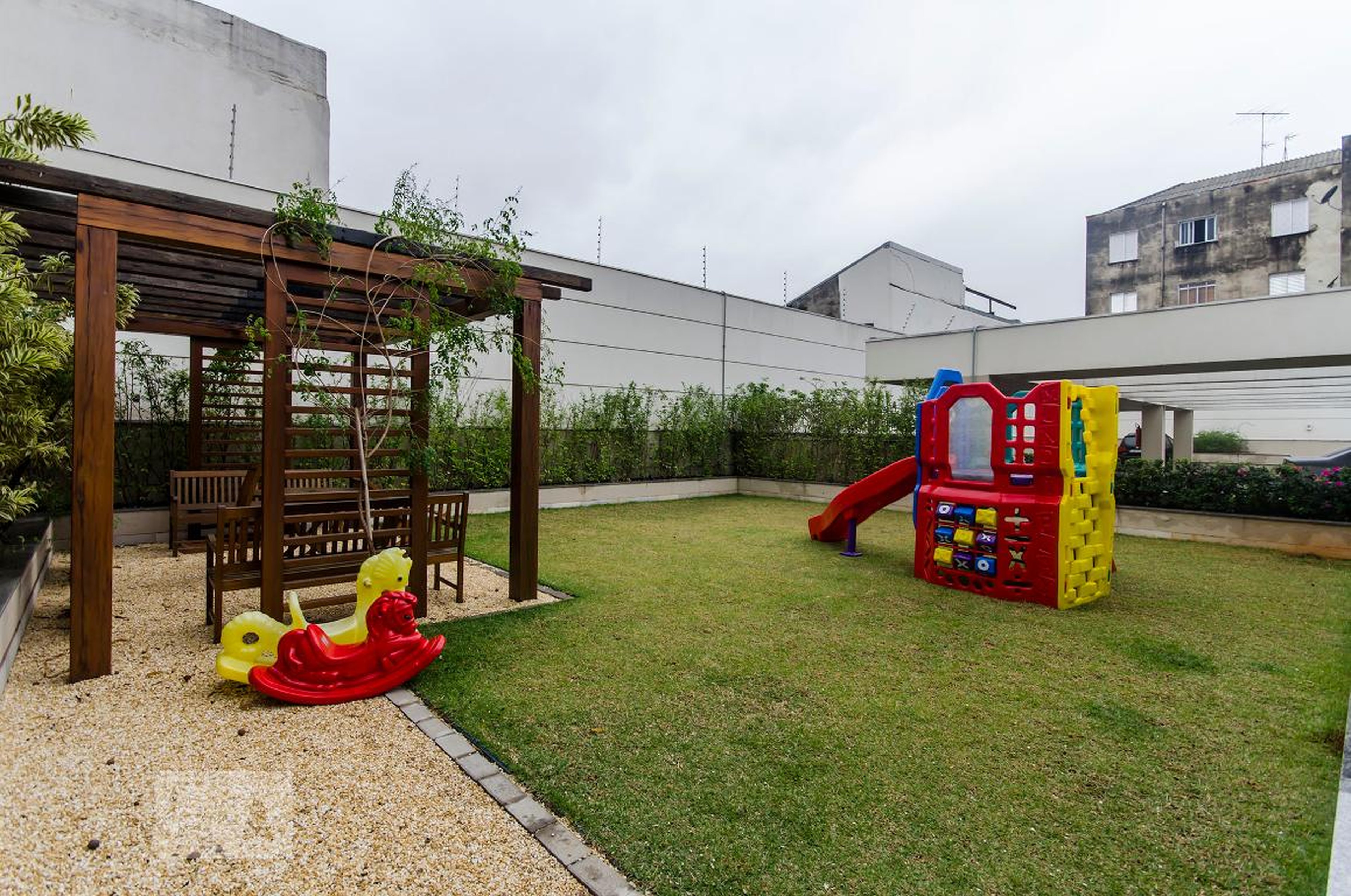 Playground - Joy Vila Romana